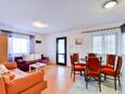 Obývací pokoj Vir - Kozjak, Obývací pokoj v ubytování typu apartment, s klimatizací a WiFi.