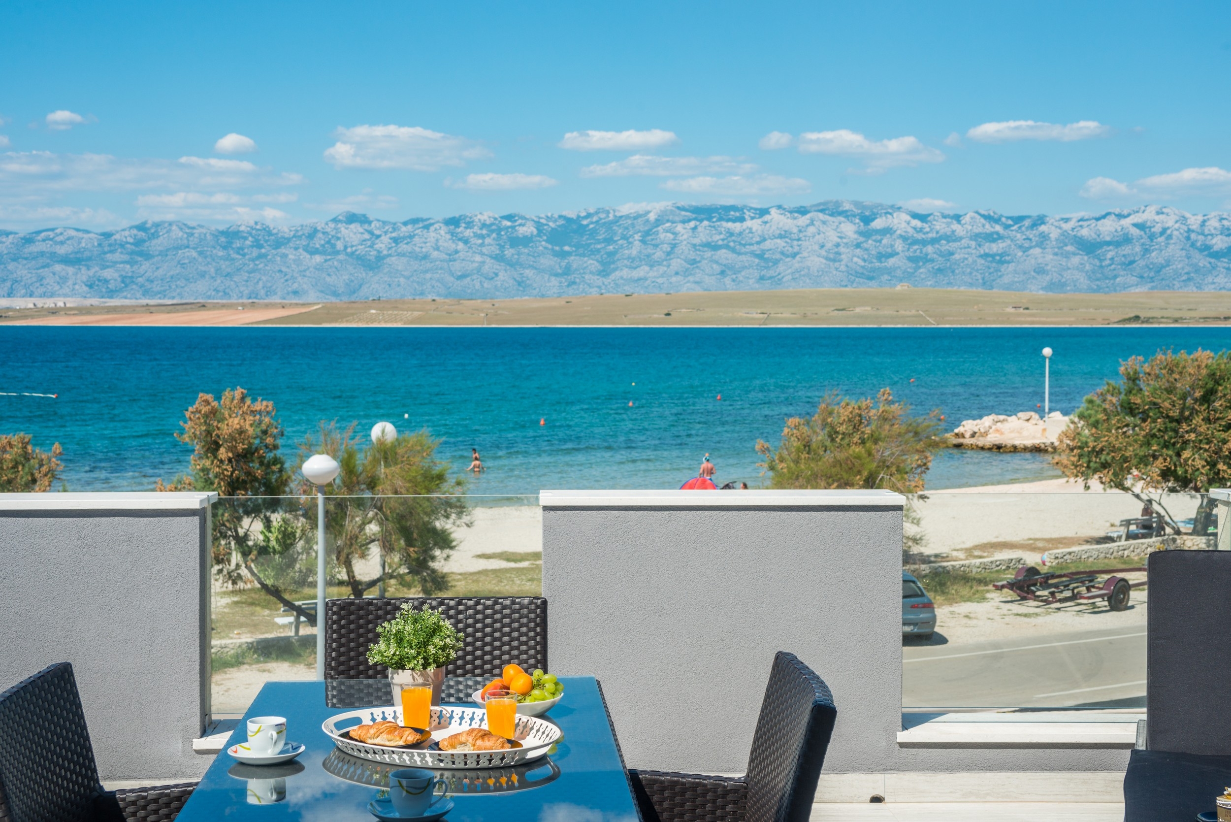 One bedroom apartment near beach Vir  A-a