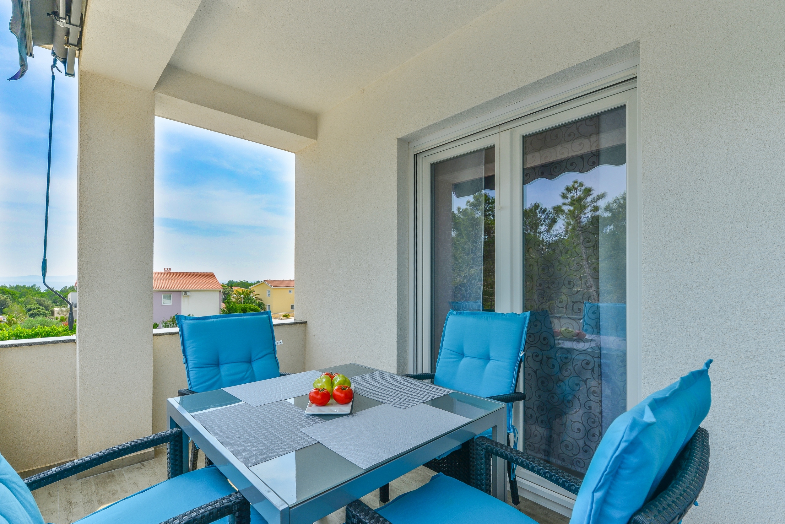 One bedroom apartment with balcony and sea view Vir - Kozjak, Vir  A-a