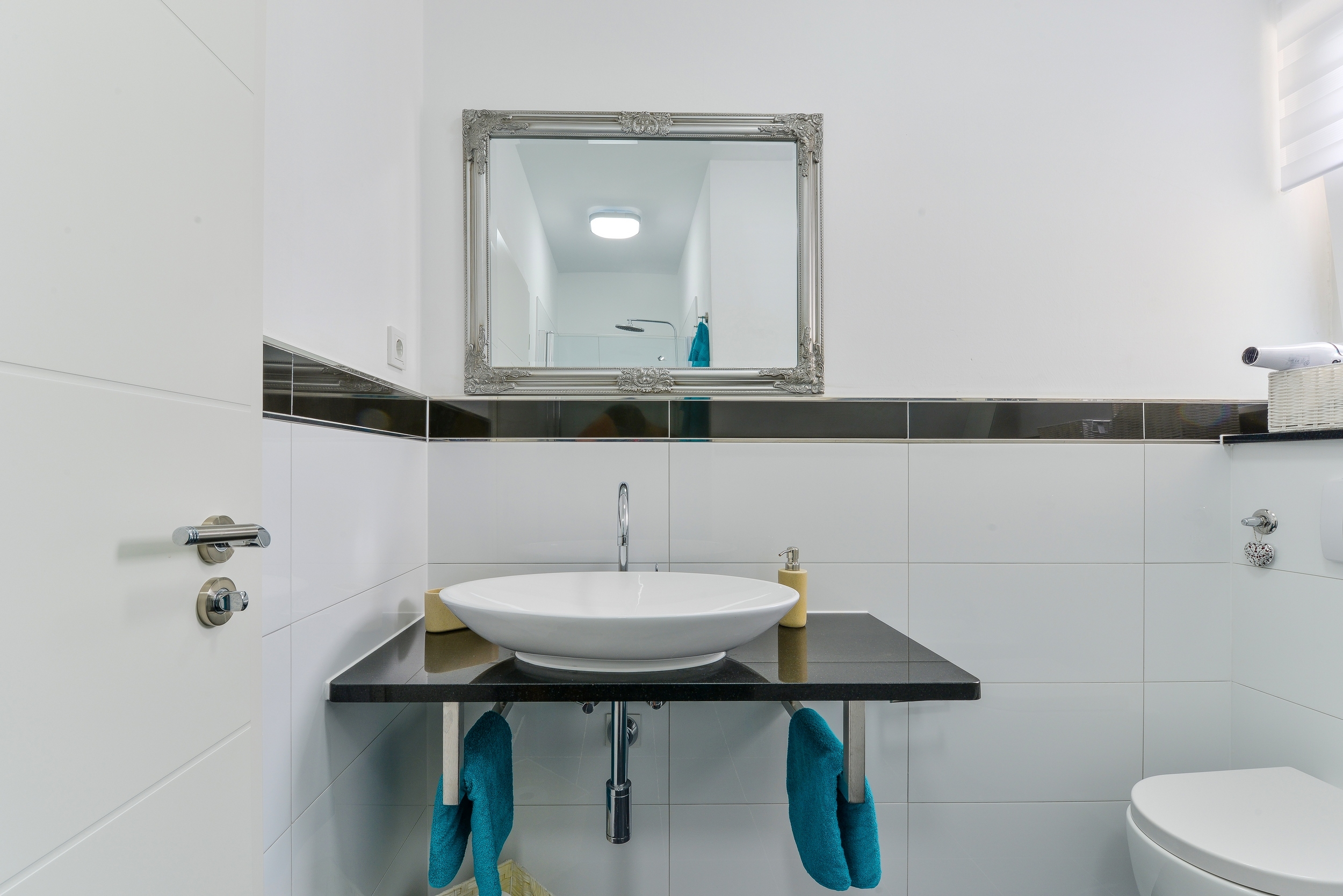 One bedroom apartment with balcony and sea view Vir - Kozjak, Vir  A-a