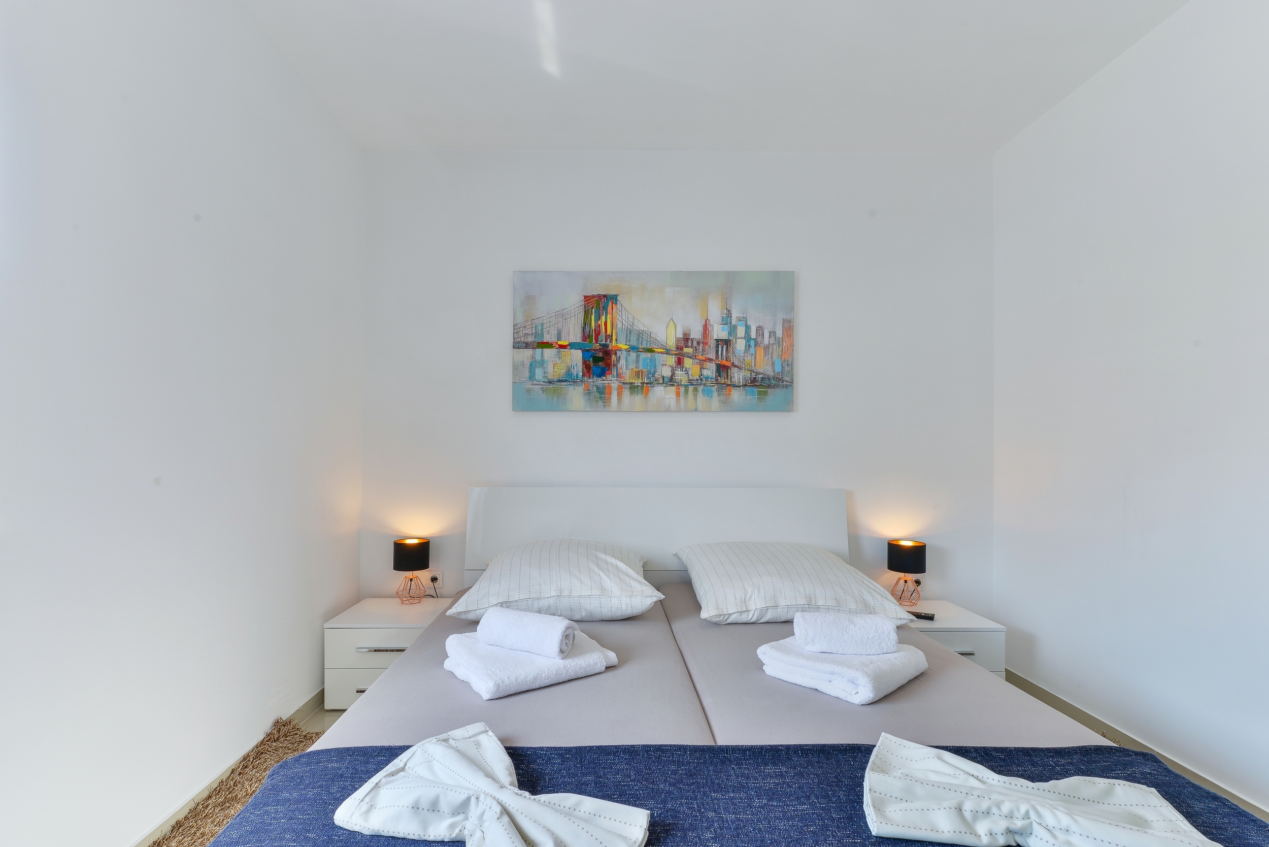 One bedroom apartment with balcony and sea view Vir - Kozjak, Vir  A-b