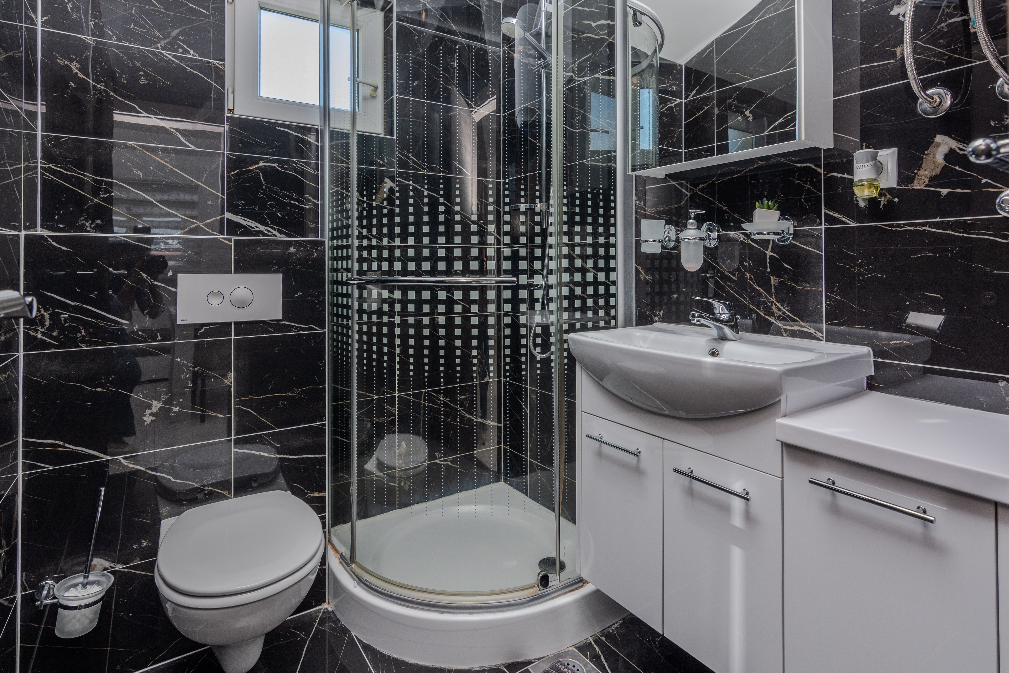 Two bedroom apartment near beach Vir  A-c