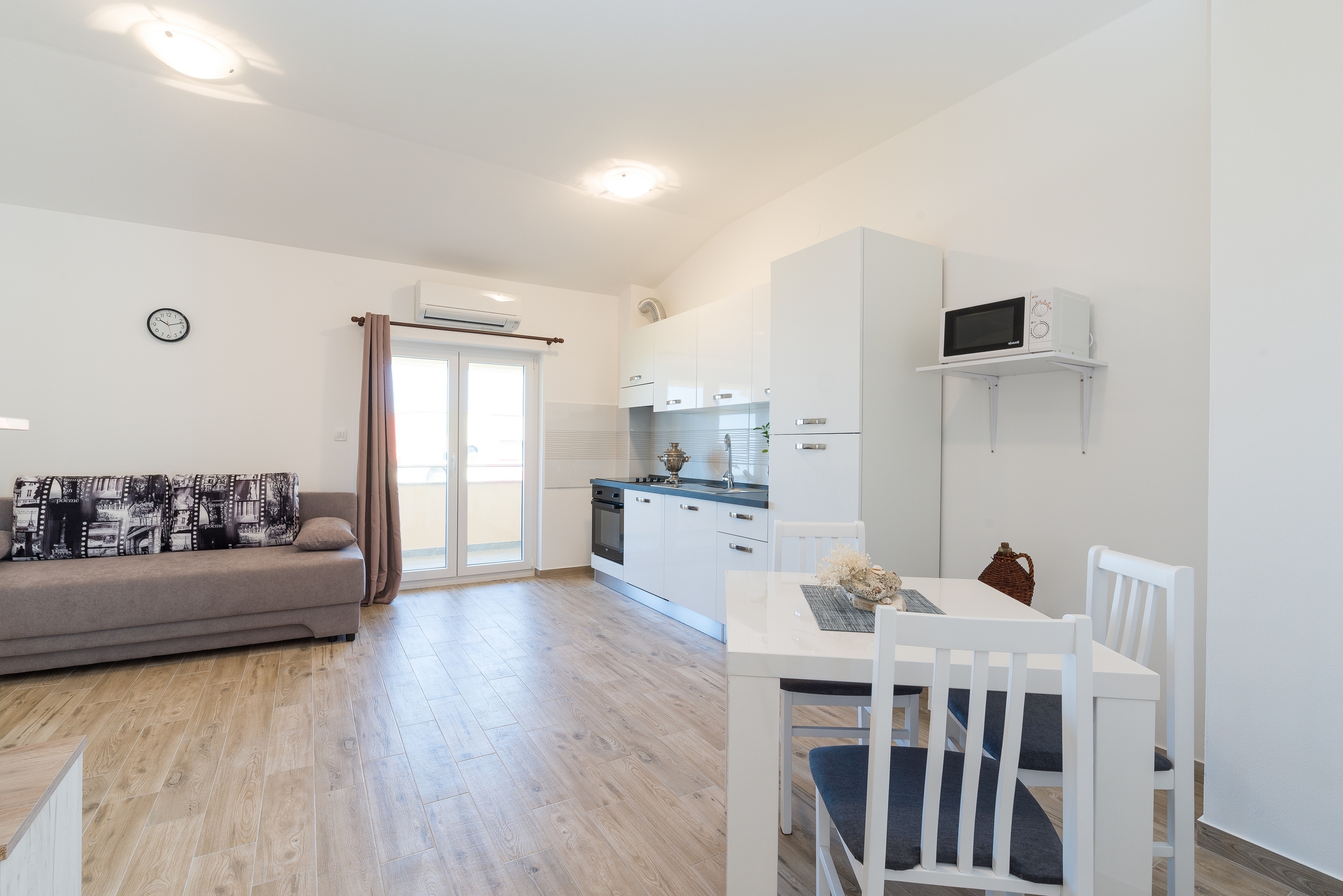 One bedroom apartment with terrace and sea view Privlaka, Zadar  A-c