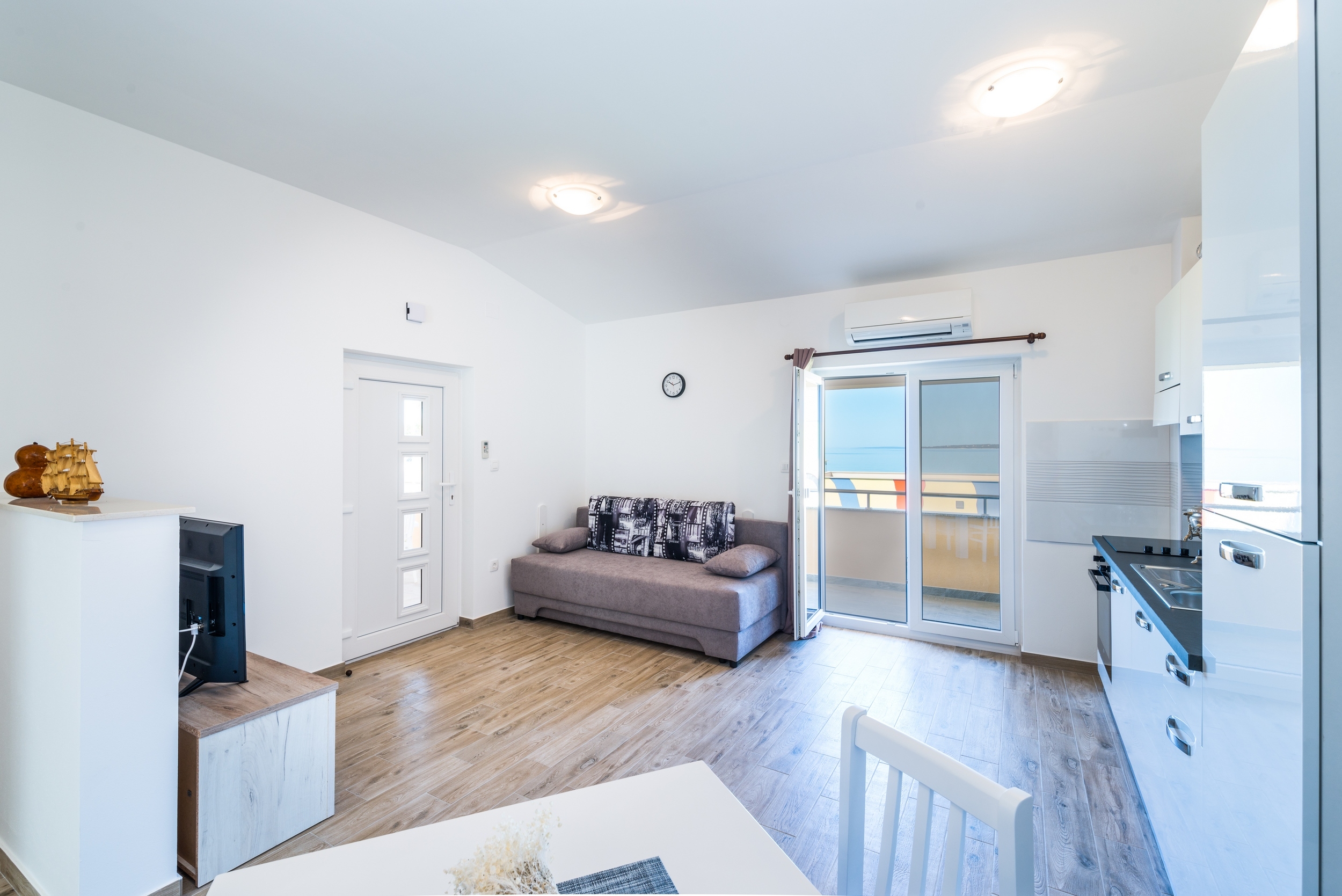 One bedroom apartment with terrace and sea view Privlaka, Zadar  A-c