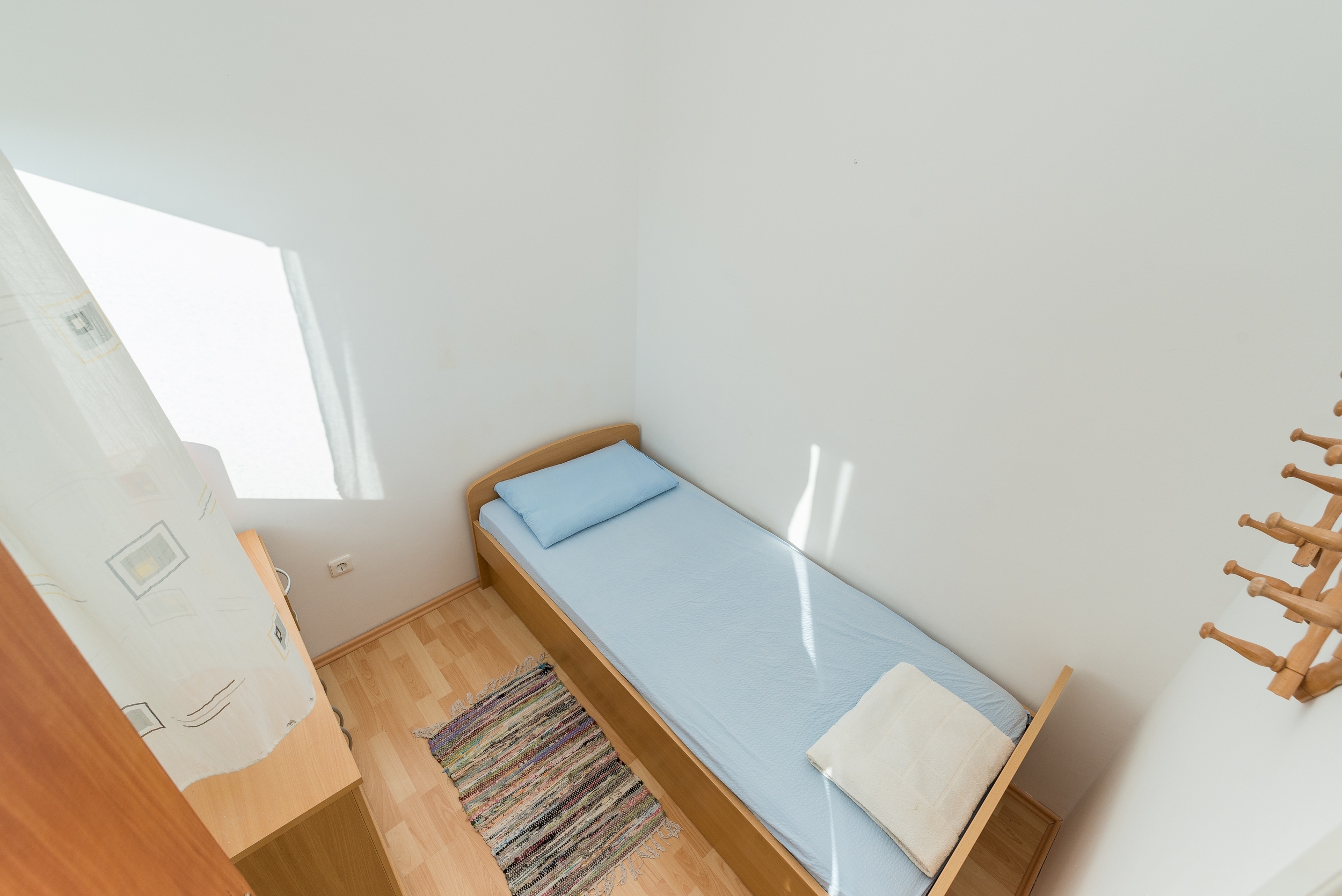 Three bedroom apartment with balcony and sea view Vir  A-e