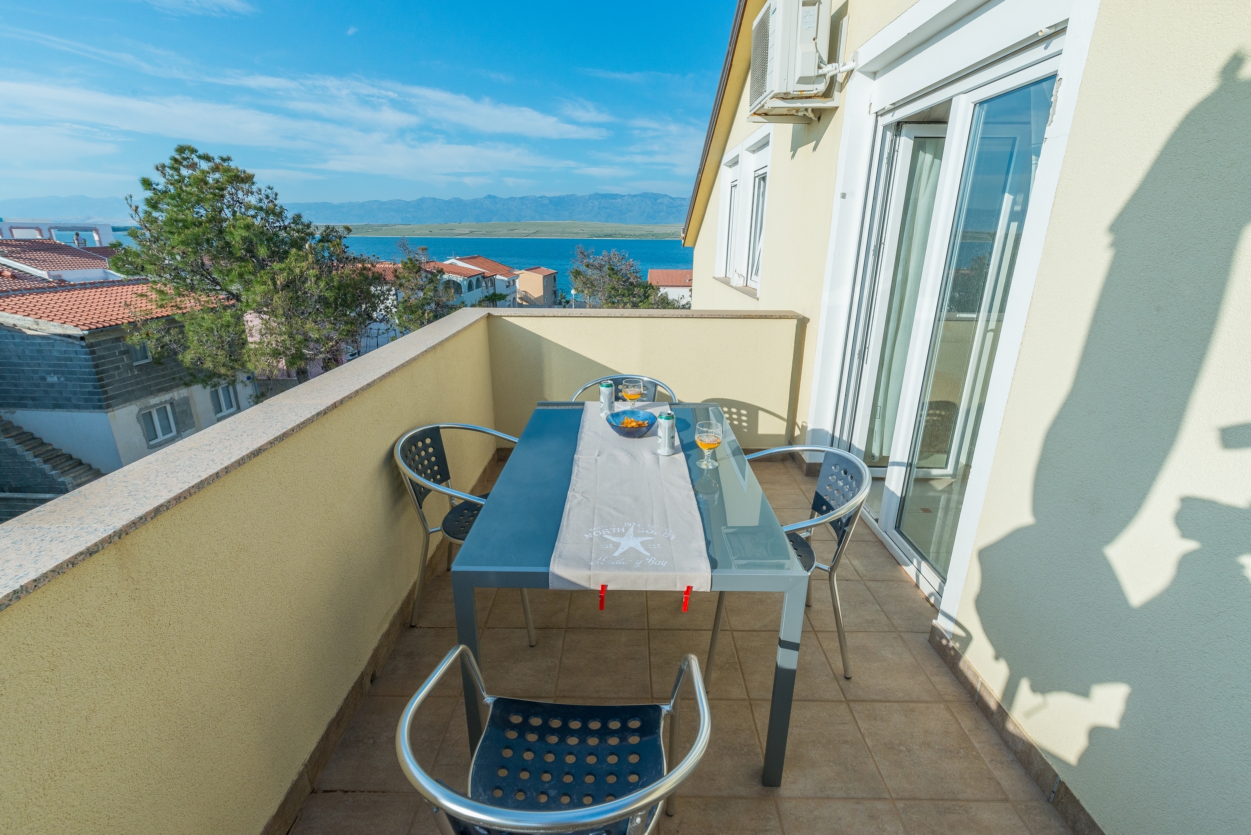 Three bedroom apartment with balcony and sea view Vir  A-g