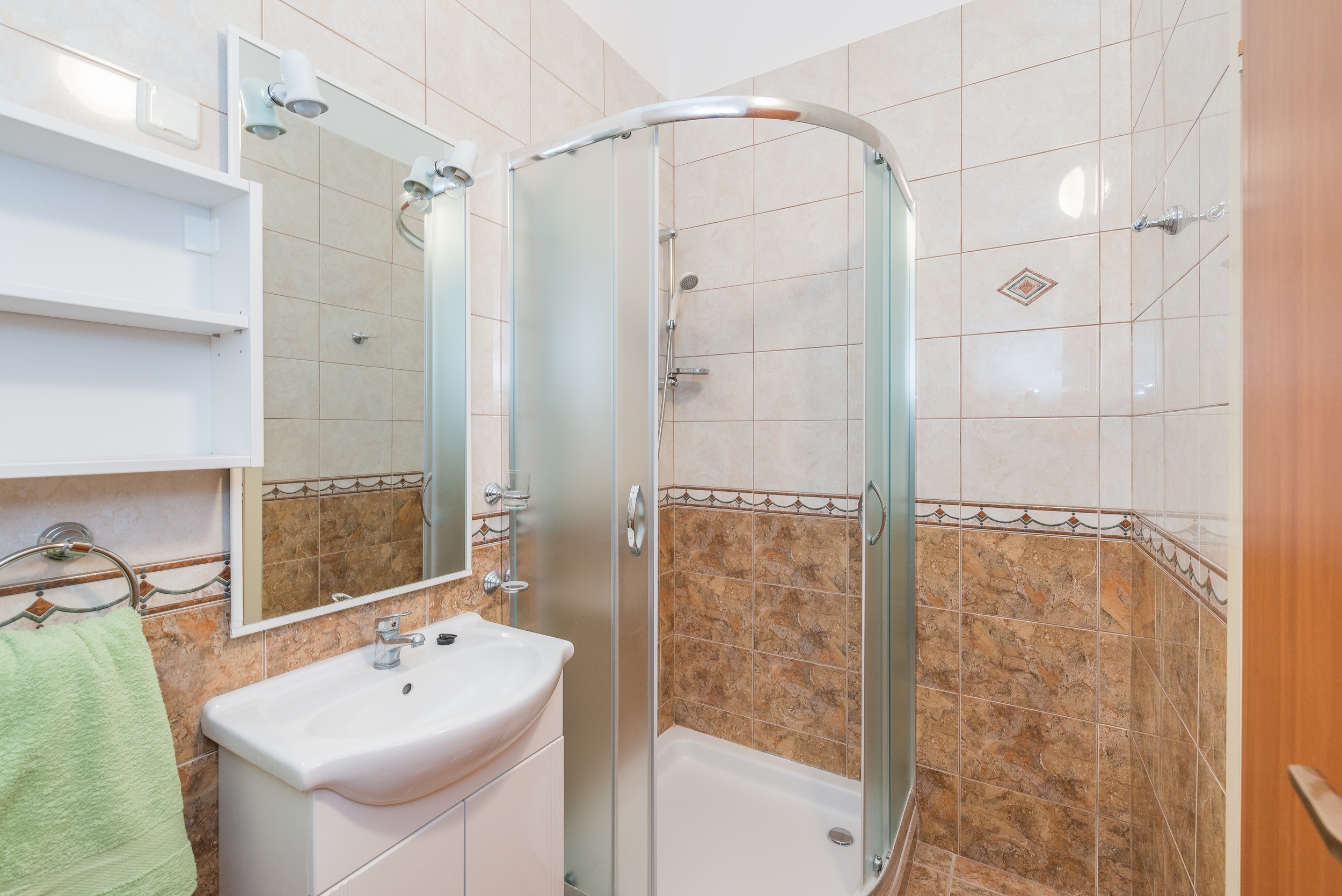 Three bedroom apartment with balcony and sea view Vir  A-g