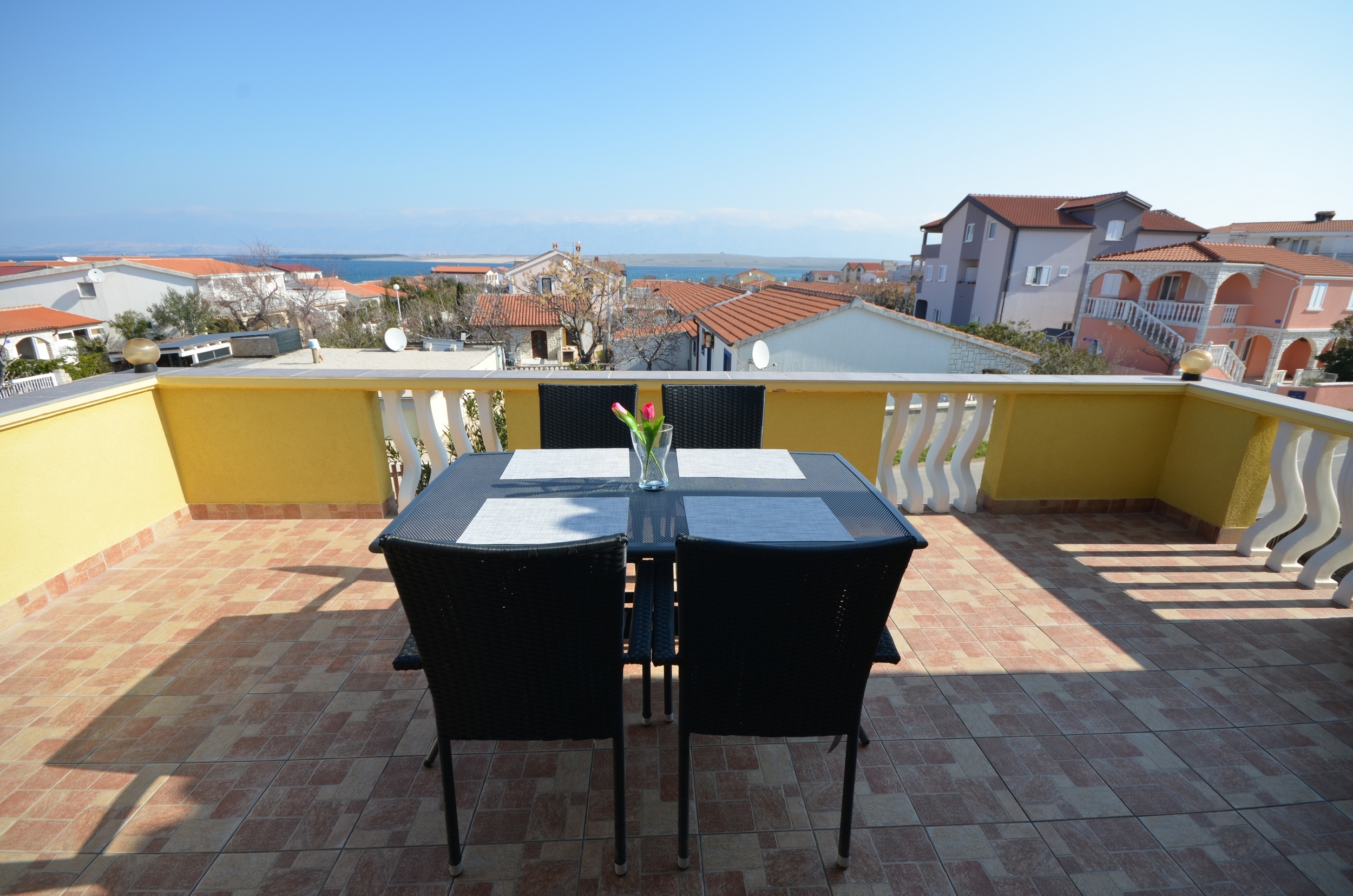 One bedroom apartment with terrace and sea view Vir  A-a