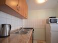 Kuchyně Vir, Kuchyně v ubytování typu apartment.