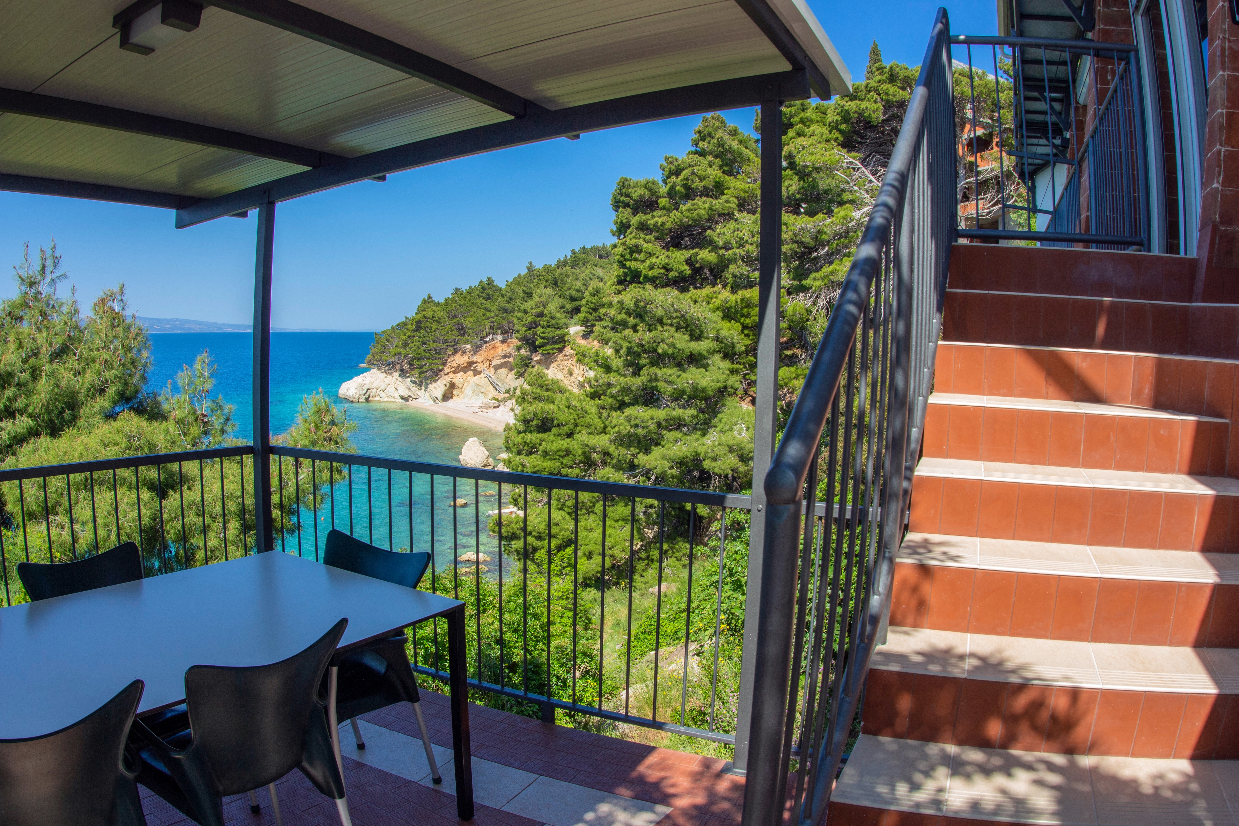 One bedroom apartment near beach Pisak, Omiš  A-a