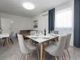 Vir, Столовая в размещении типа house, WiFi.