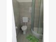 Bibinje, Bathroom in the studio-apartment, WiFi.