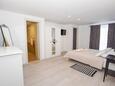 Bedroom 1 Kolan, Bedroom 1 in the house, air condition available, (pet friendly) and WiFi.