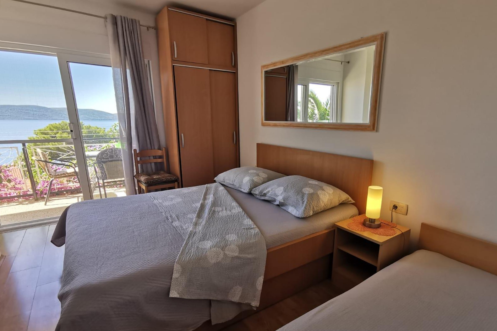 Two bedroom apartment with balcony and sea view Živogošće - Mala Duba, Makarska (A-18626-b)
