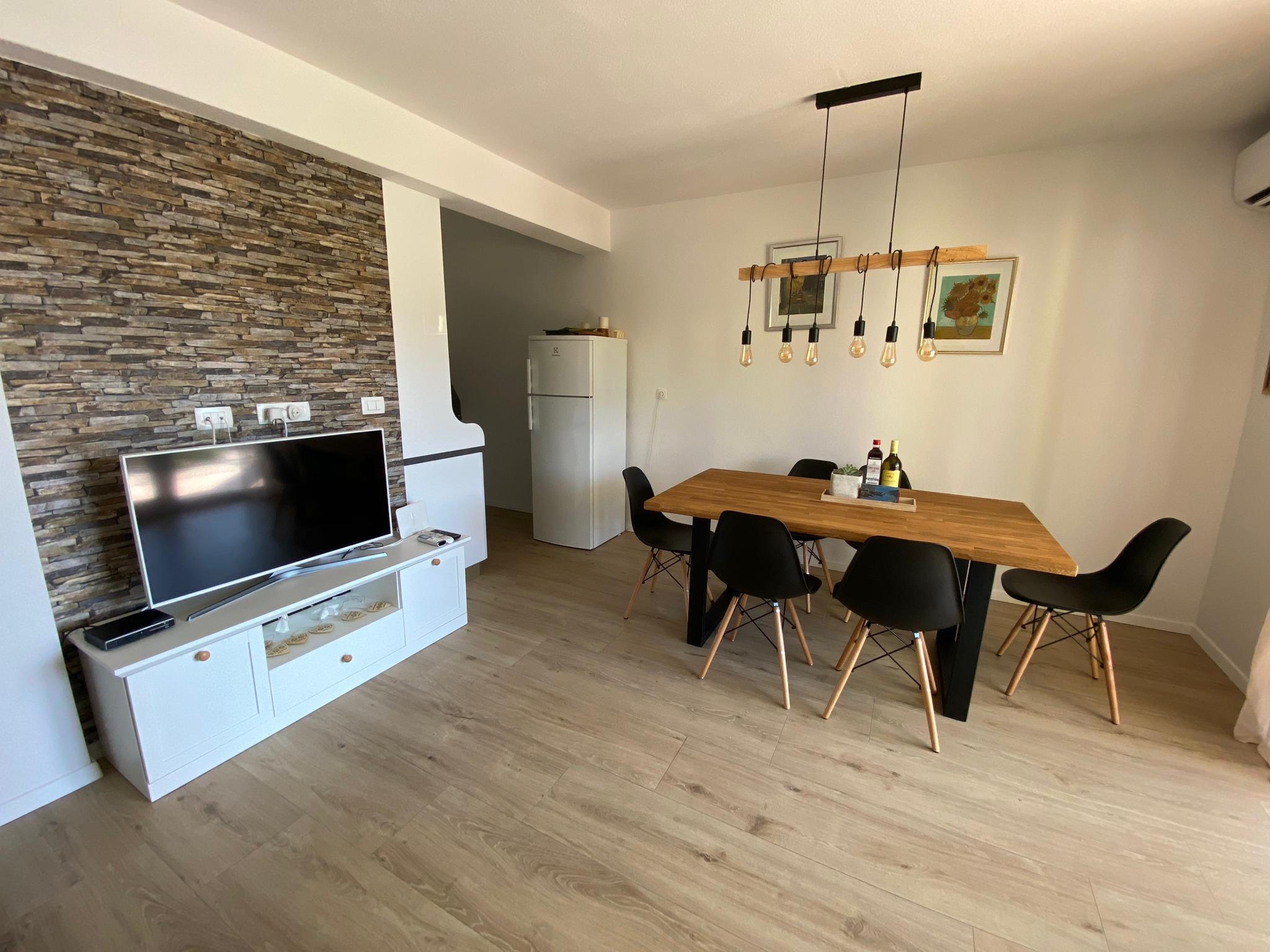 Two bedroom apartment with terrace and sea view Poljica, Trogir  A-a