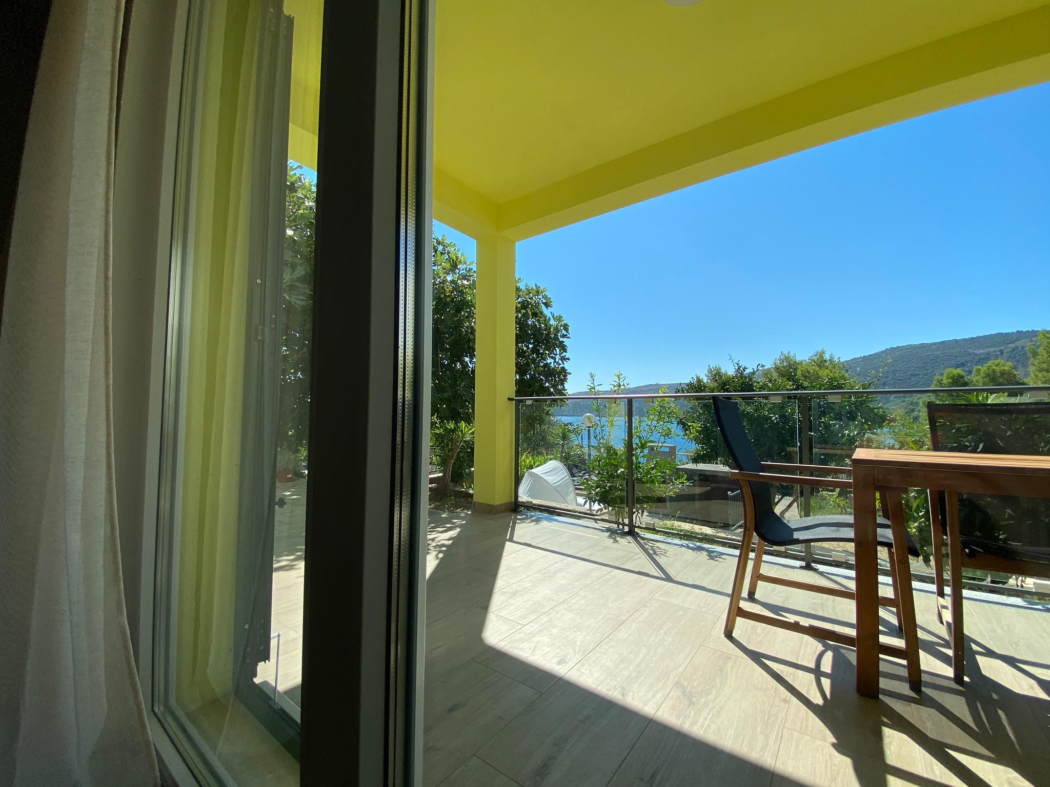 Two bedroom apartment with terrace and sea view Poljica, Trogir  A-a