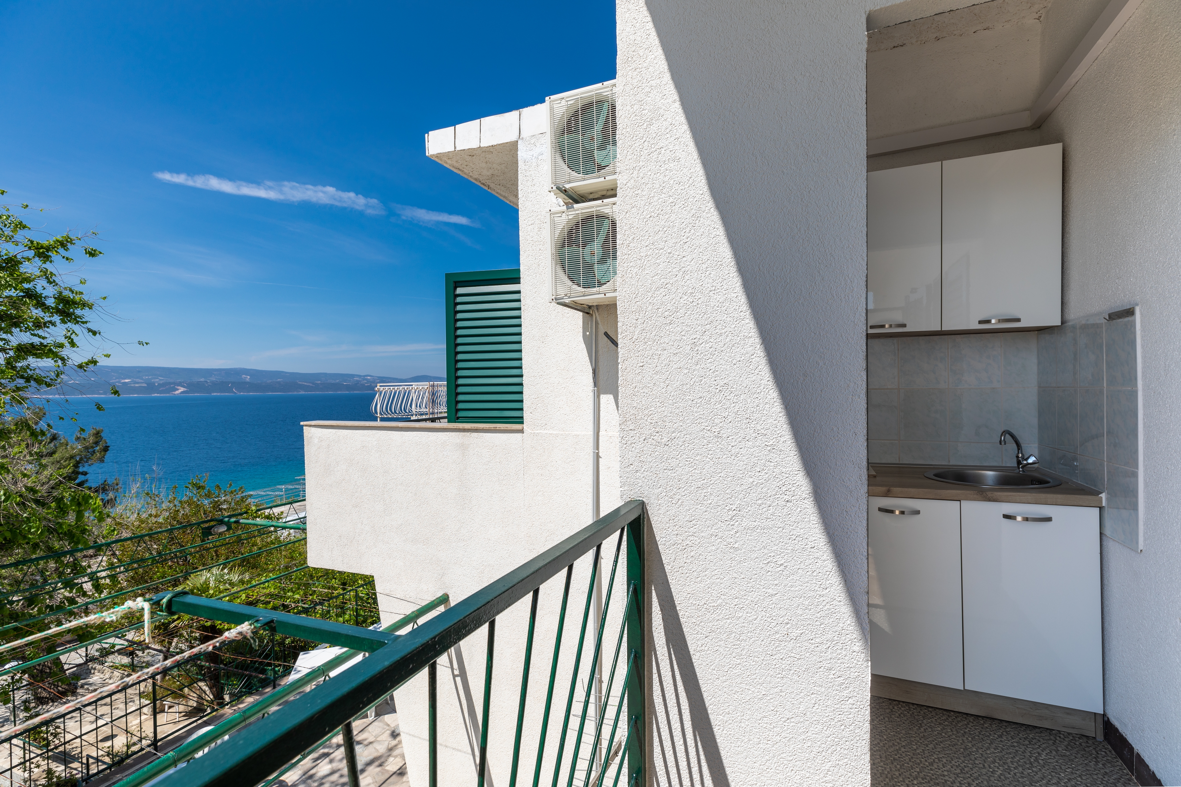 Studio flat with balcony and sea view Lokva Rogoznica, Omiš  AS-b
