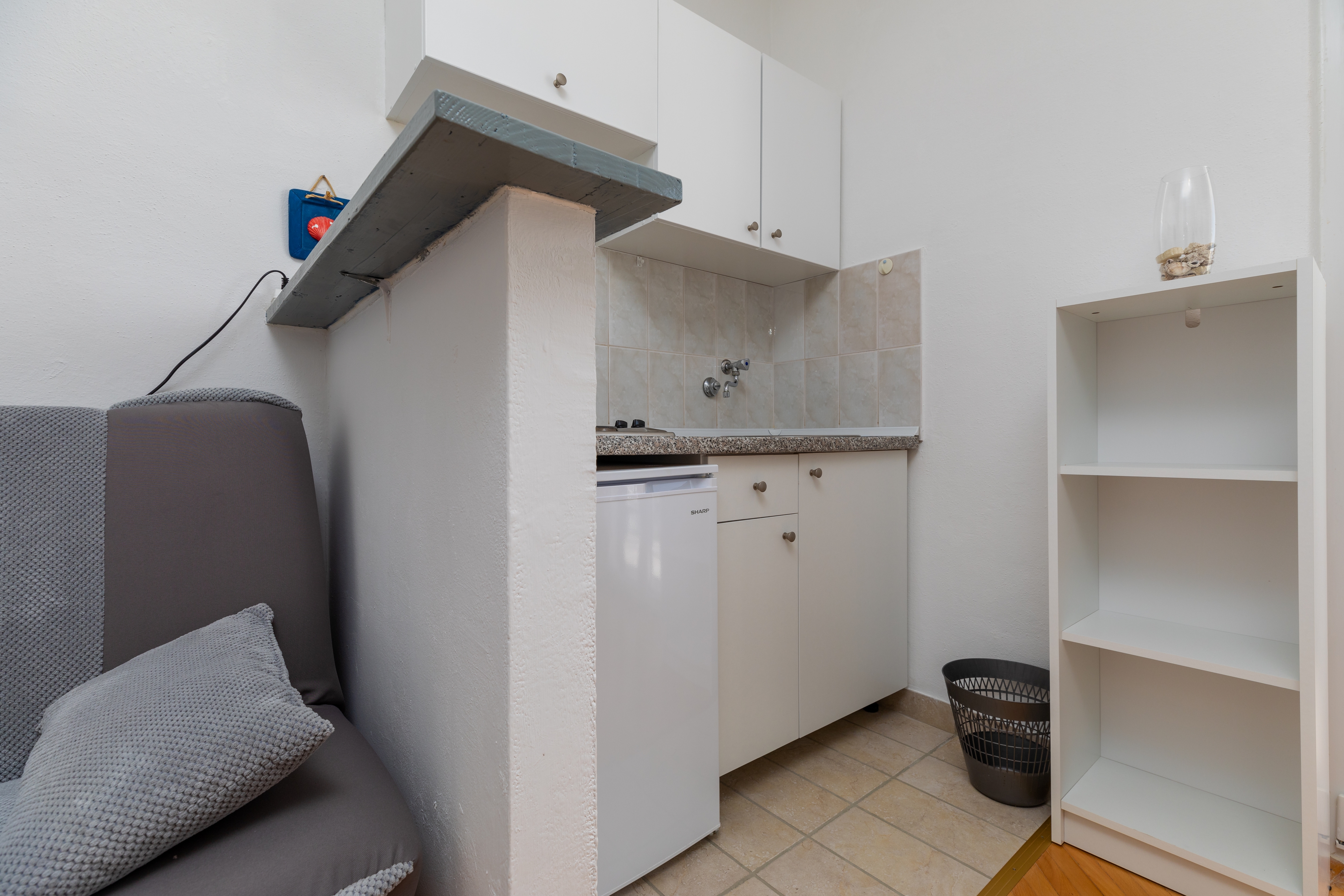 Studio flat with balcony and sea view Lokva Rogoznica, Omiš (AS-18638-c) Studio flat with balcony and sea view Lokva Rogoznica, Omiš (AS-18638-c)