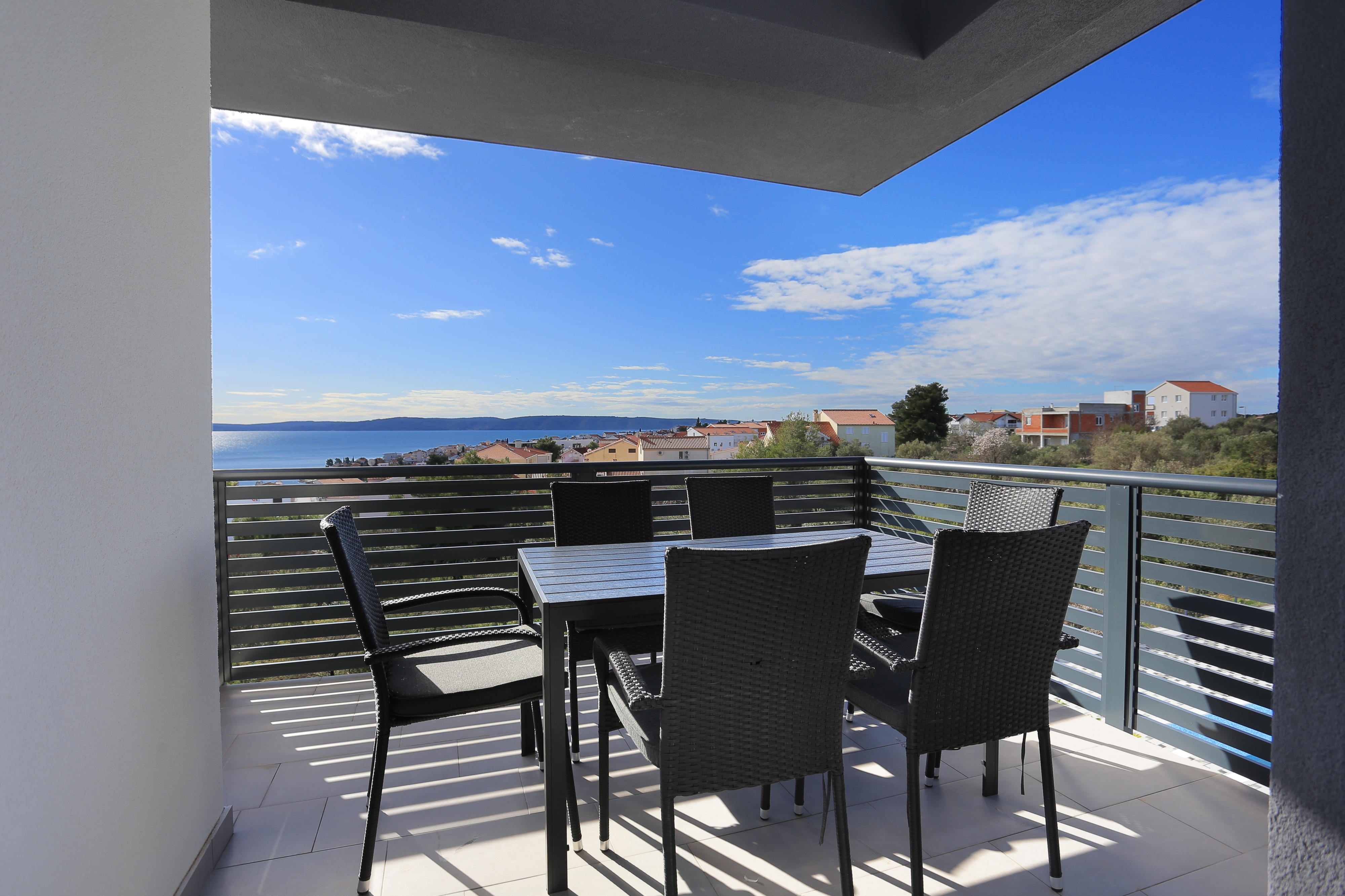 Two bedroom apartment with terrace and sea view Mavarštica, Čiovo  A-a
