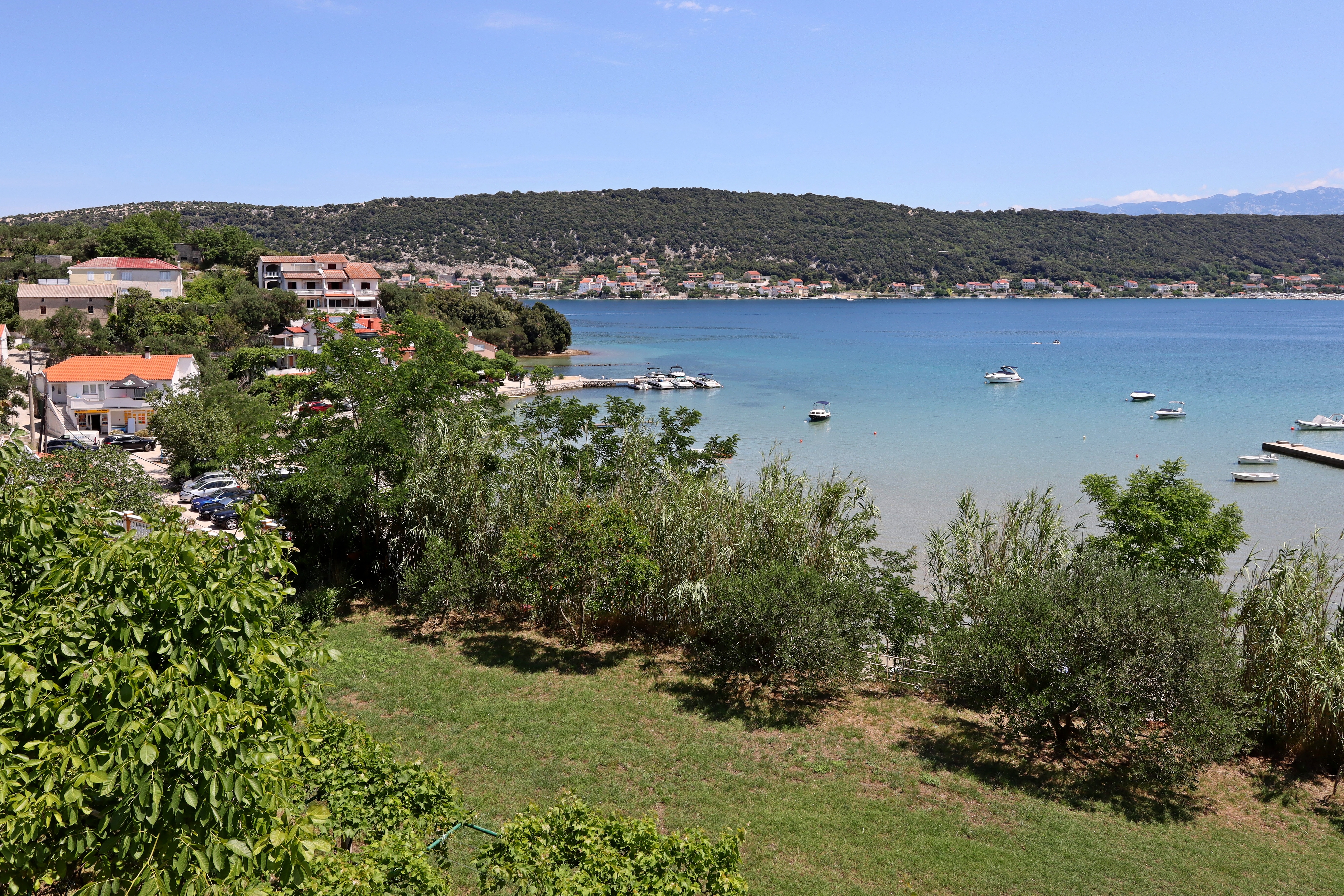 Two bedroom apartment near beach Supetarska Draga - Gonar, Rab  A-a