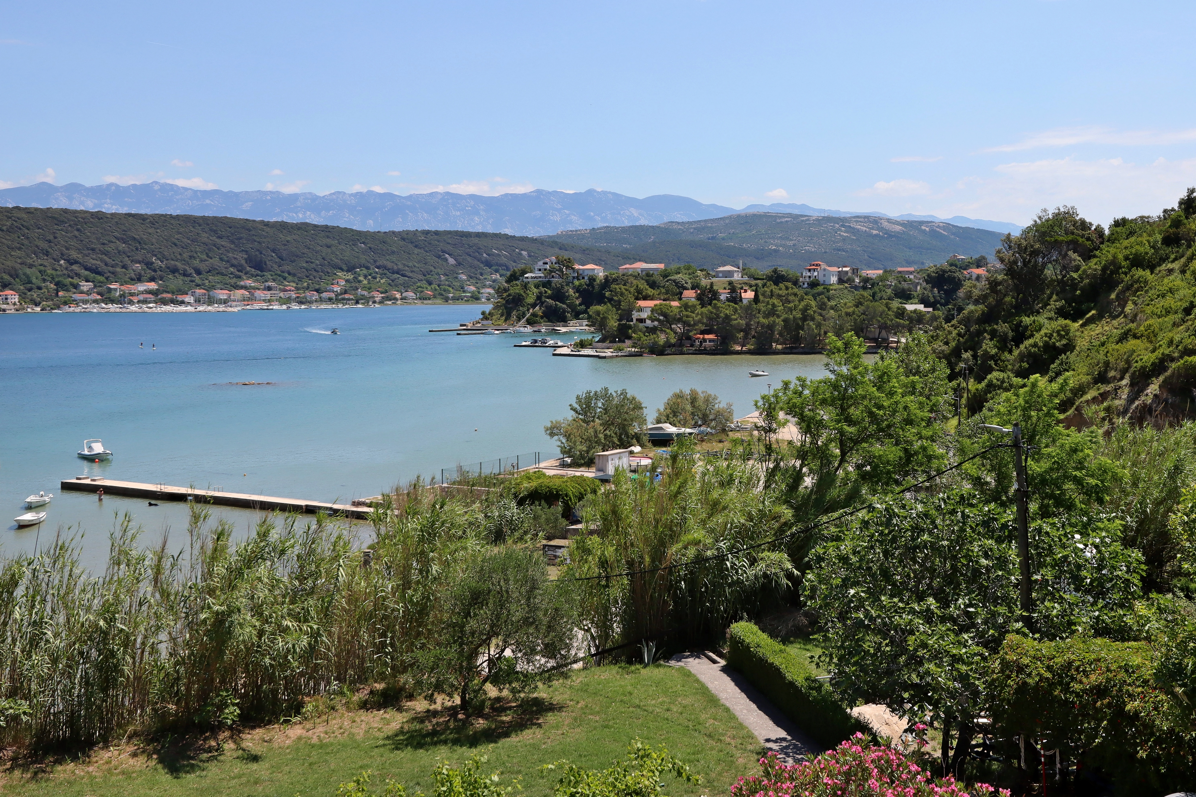 Two bedroom apartment near beach Supetarska Draga - Gonar, Rab  A-a