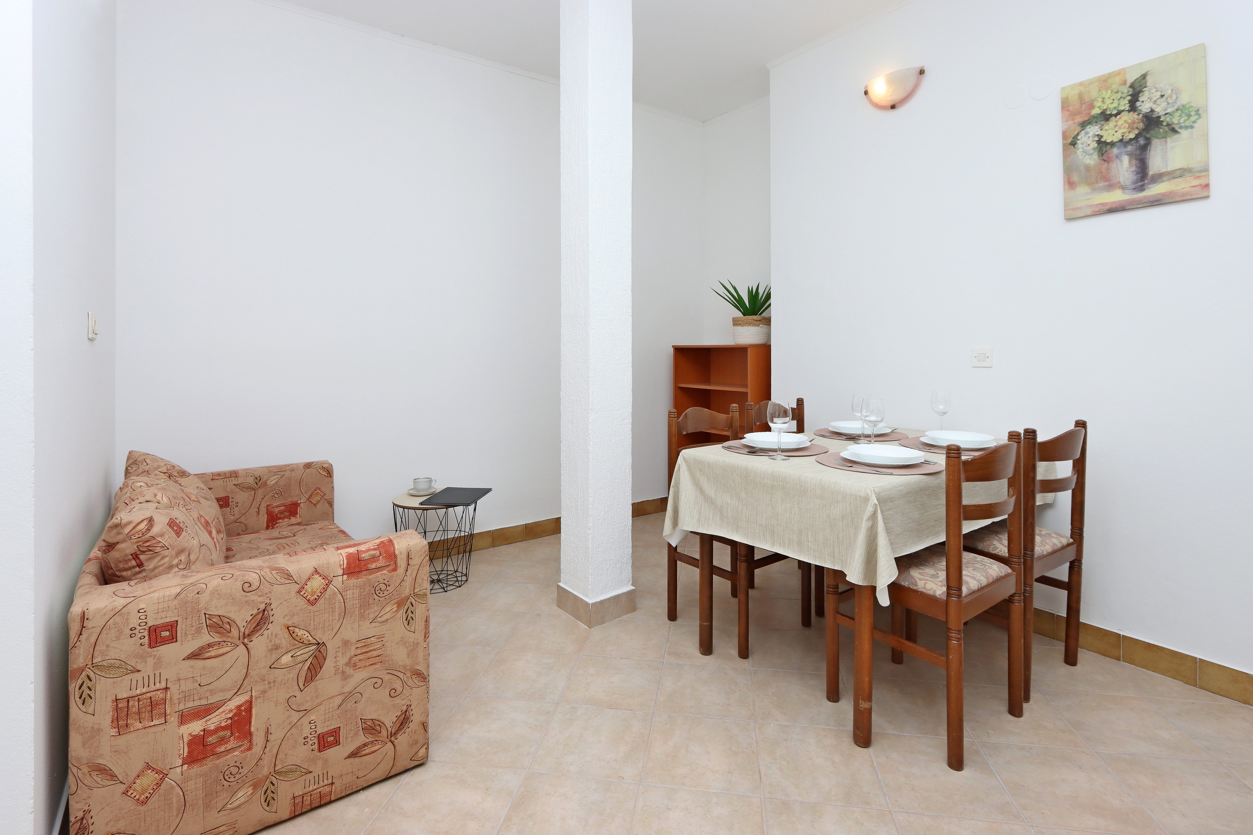 Two bedroom apartment near beach Supetarska Draga - Gonar, Rab (A-18650-c)