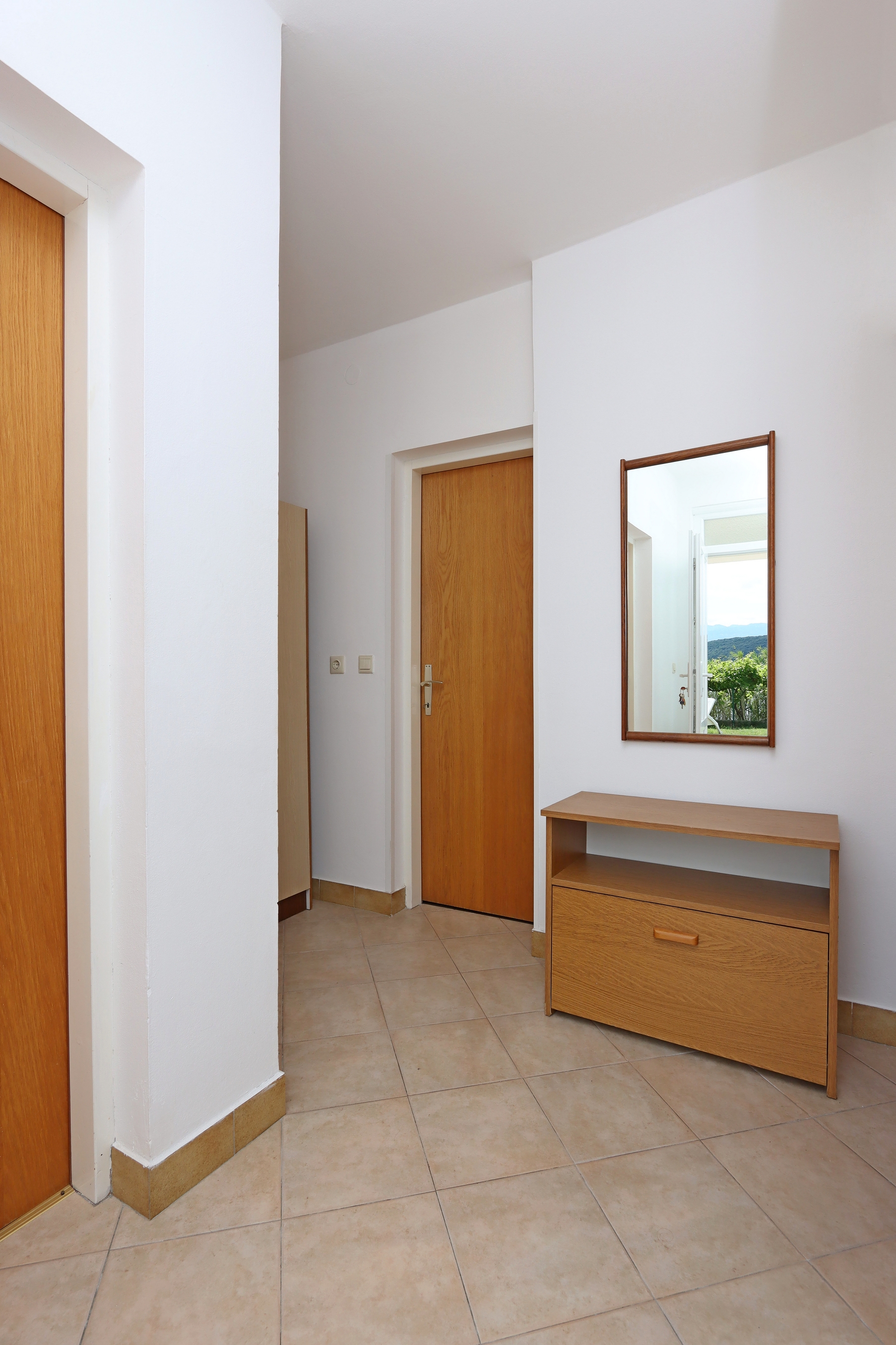 Two bedroom apartment near beach Supetarska Draga - Gonar, Rab  A-c