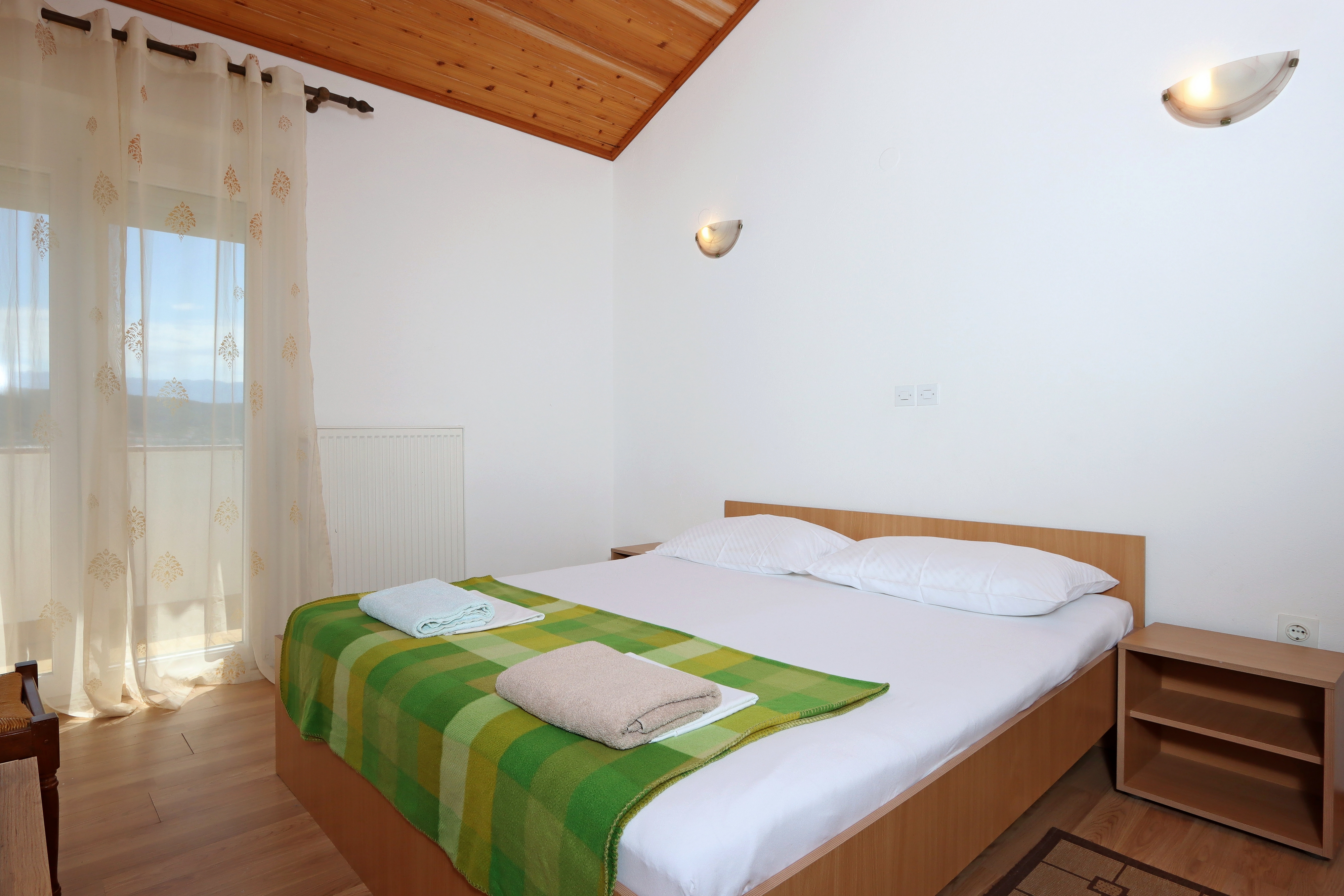 Two bedroom apartment near beach Supetarska Draga - Gonar, Rab (A-18650-d) Two bedroom apartment near beach Supetarska Draga - Gonar, Rab (A-18650-d)