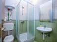 Biograd na Moru, Bathroom in the apartment, (pet friendly) and WiFi.