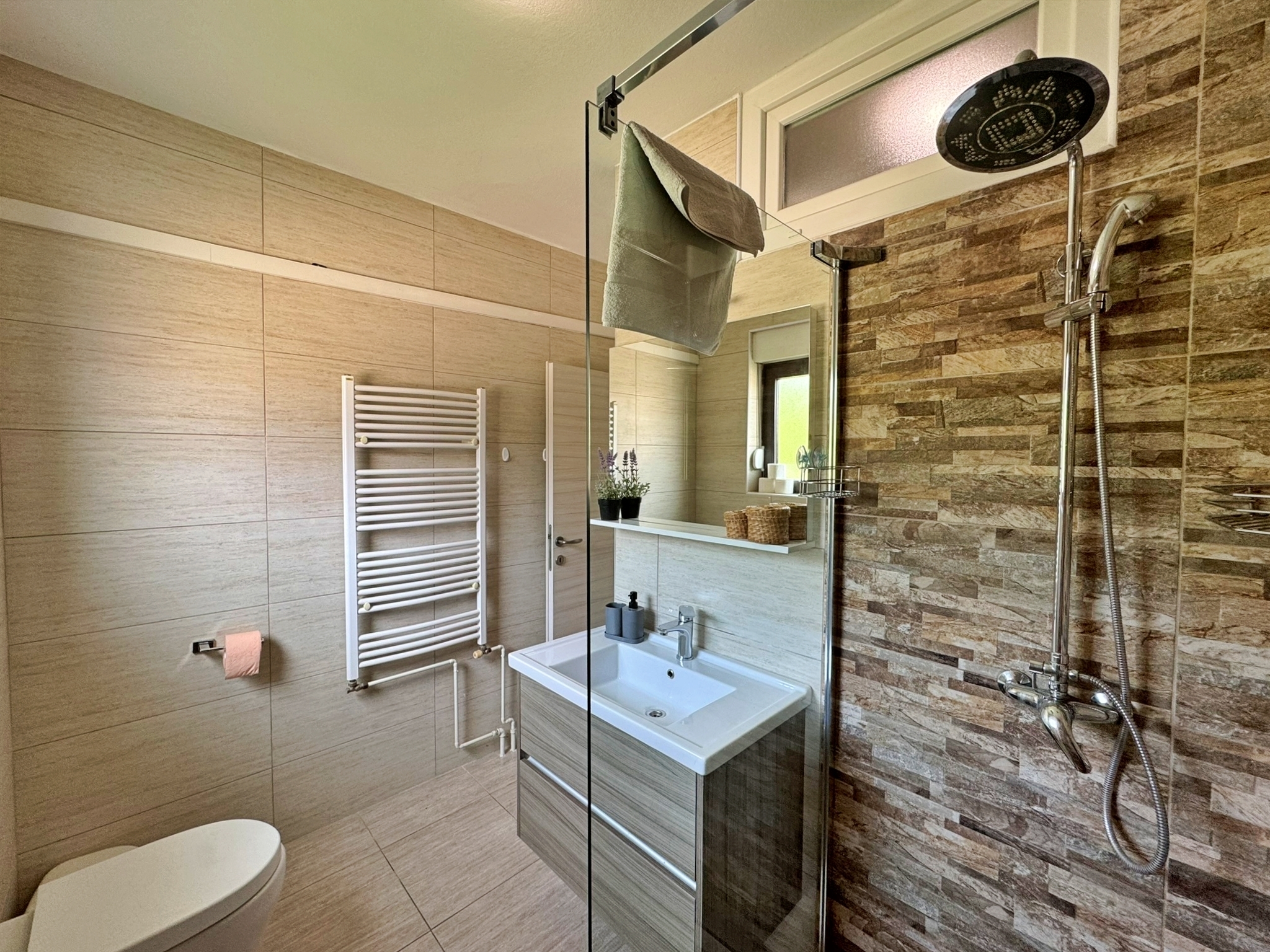 Two bedroom apartment with terrace and sea view Šilo, Krk  A-a