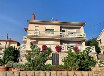 Šilo, Krk, Propiedad 18667 - Apartamentos with pebble beach.