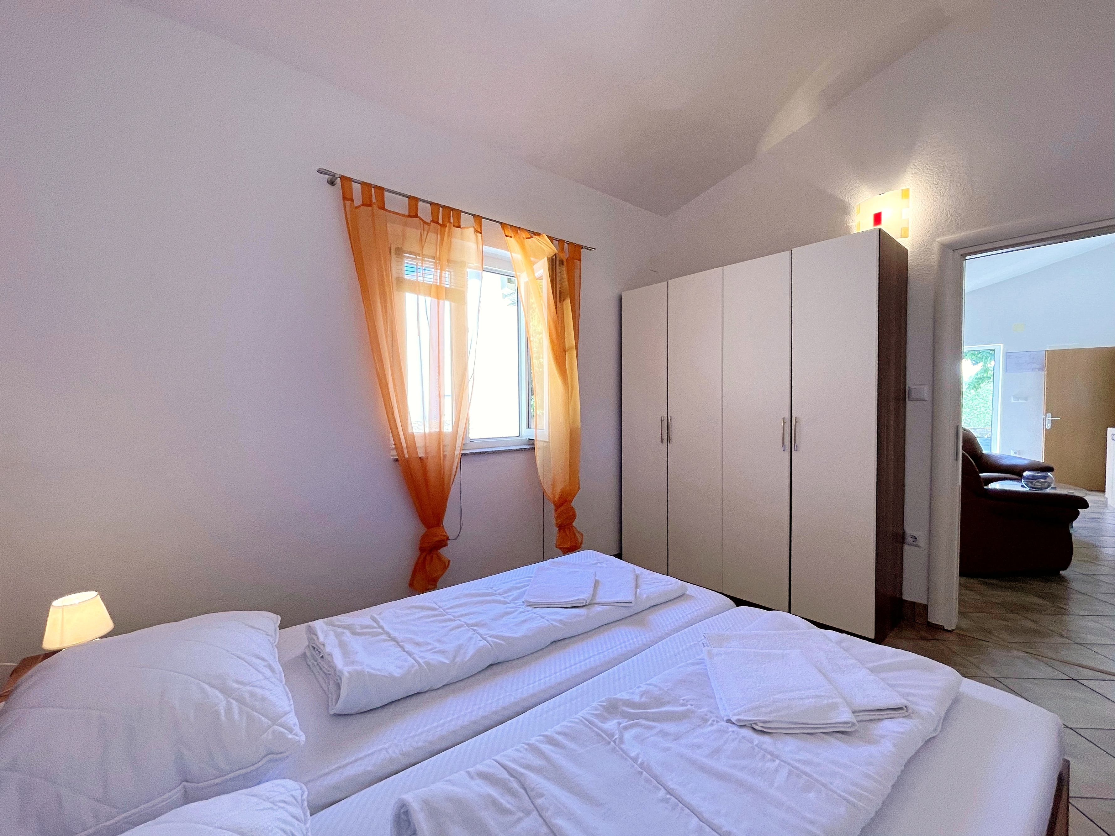 Two bedroom apartment with terrace Polje, Krk  A-b