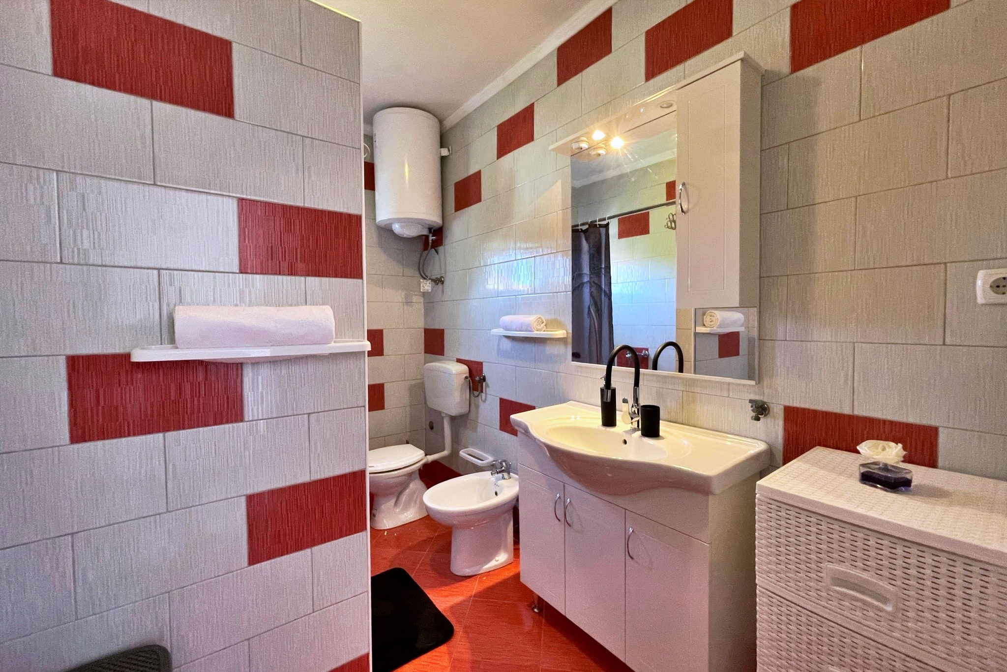 Three bedroom apartment with terrace and sea view Polje, Krk  A-c