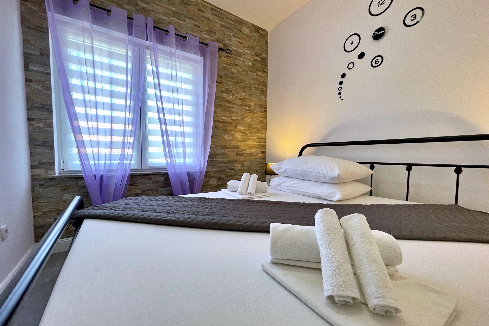 Three bedroom apartment with terrace and sea view Polje, Krk (A-18669-c) Three bedroom apartment with terrace and sea view Polje, Krk (A-18669-c)