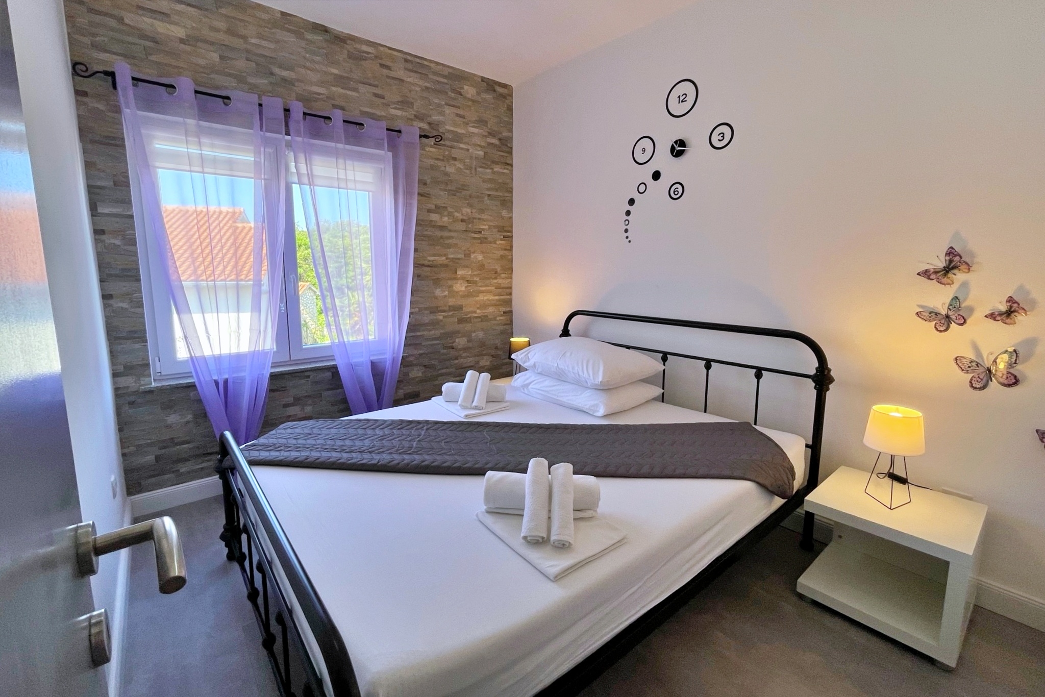 Three bedroom apartment with terrace and sea view Polje, Krk  A-c