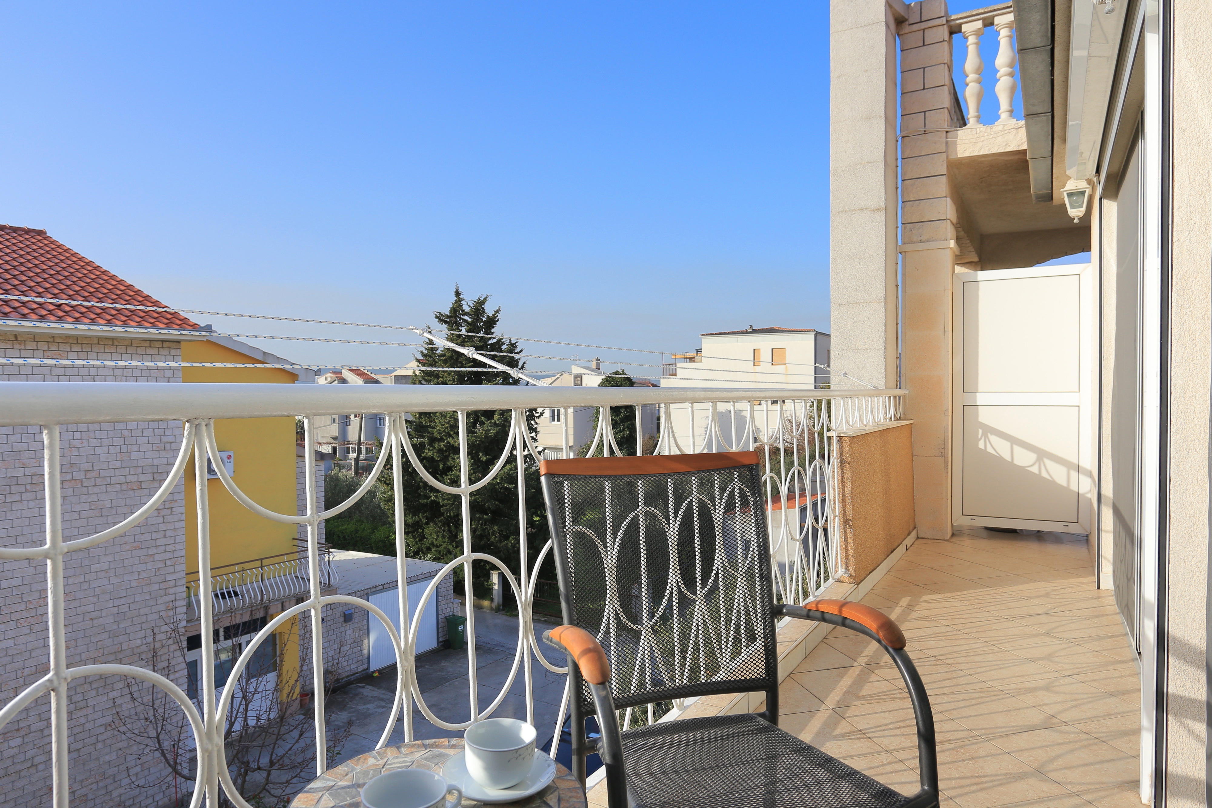 One bedroom apartment with balcony Kaštel Štafilić, Kaštela  A-a