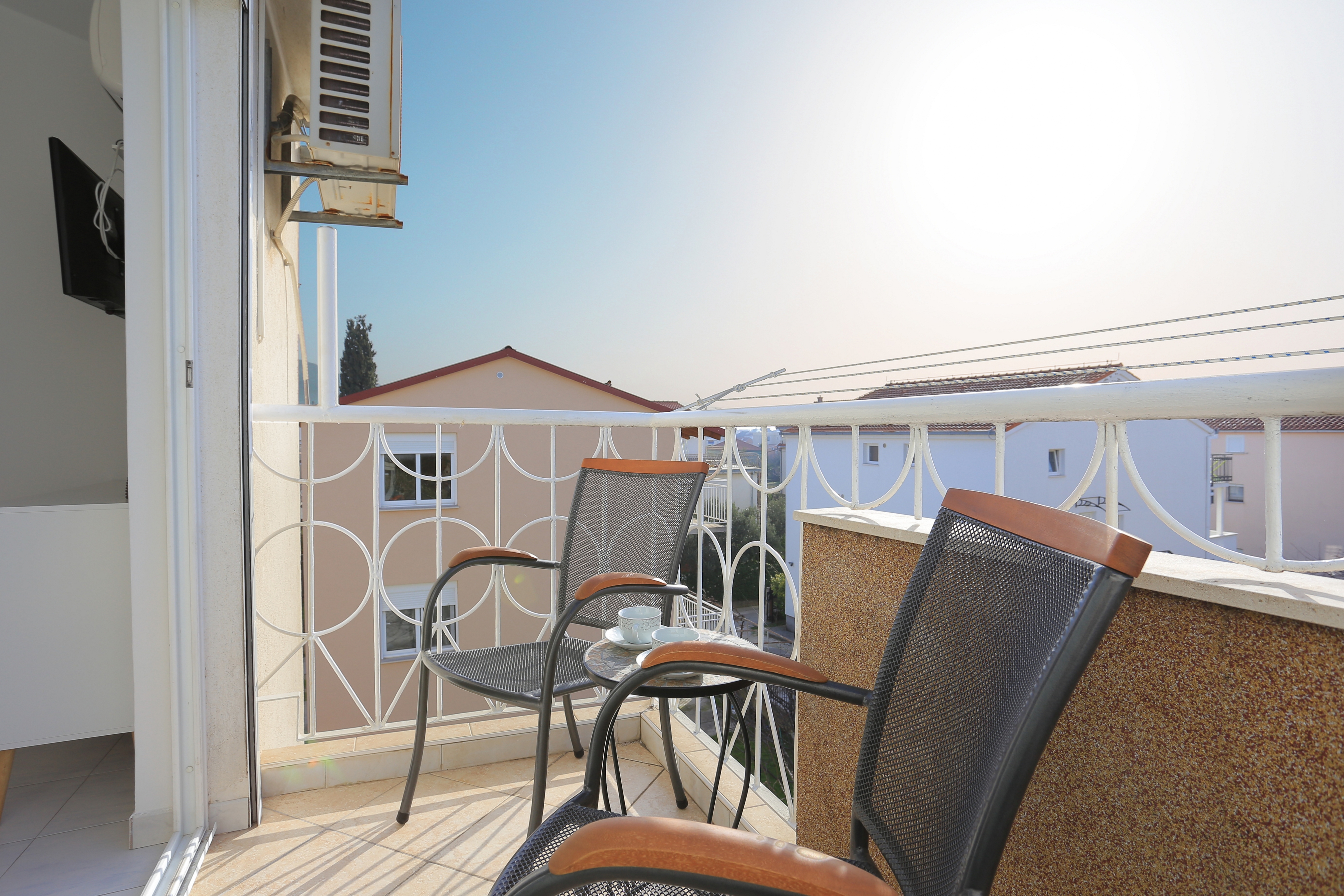 One bedroom apartment with balcony and sea view Kaštel Štafilić, Kaštela  A-b