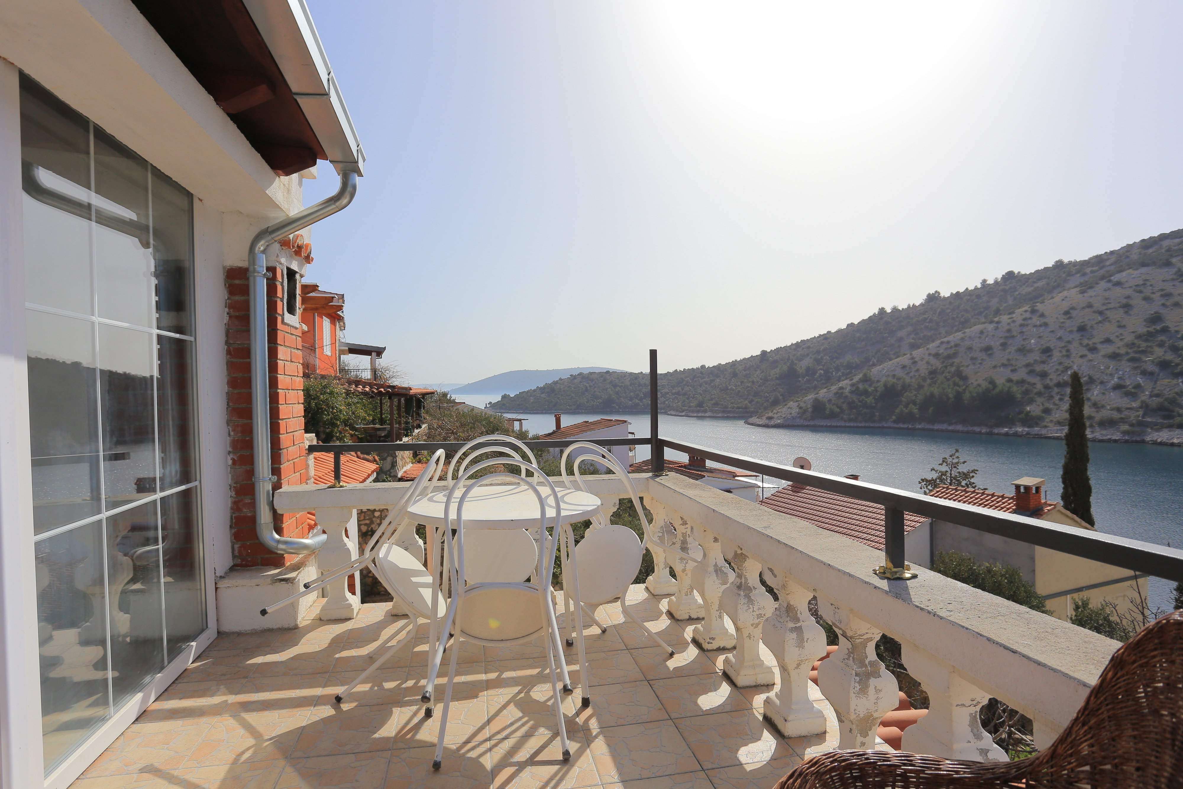 Three bedroom apartment near beach Vinišće, Trogir  A-a