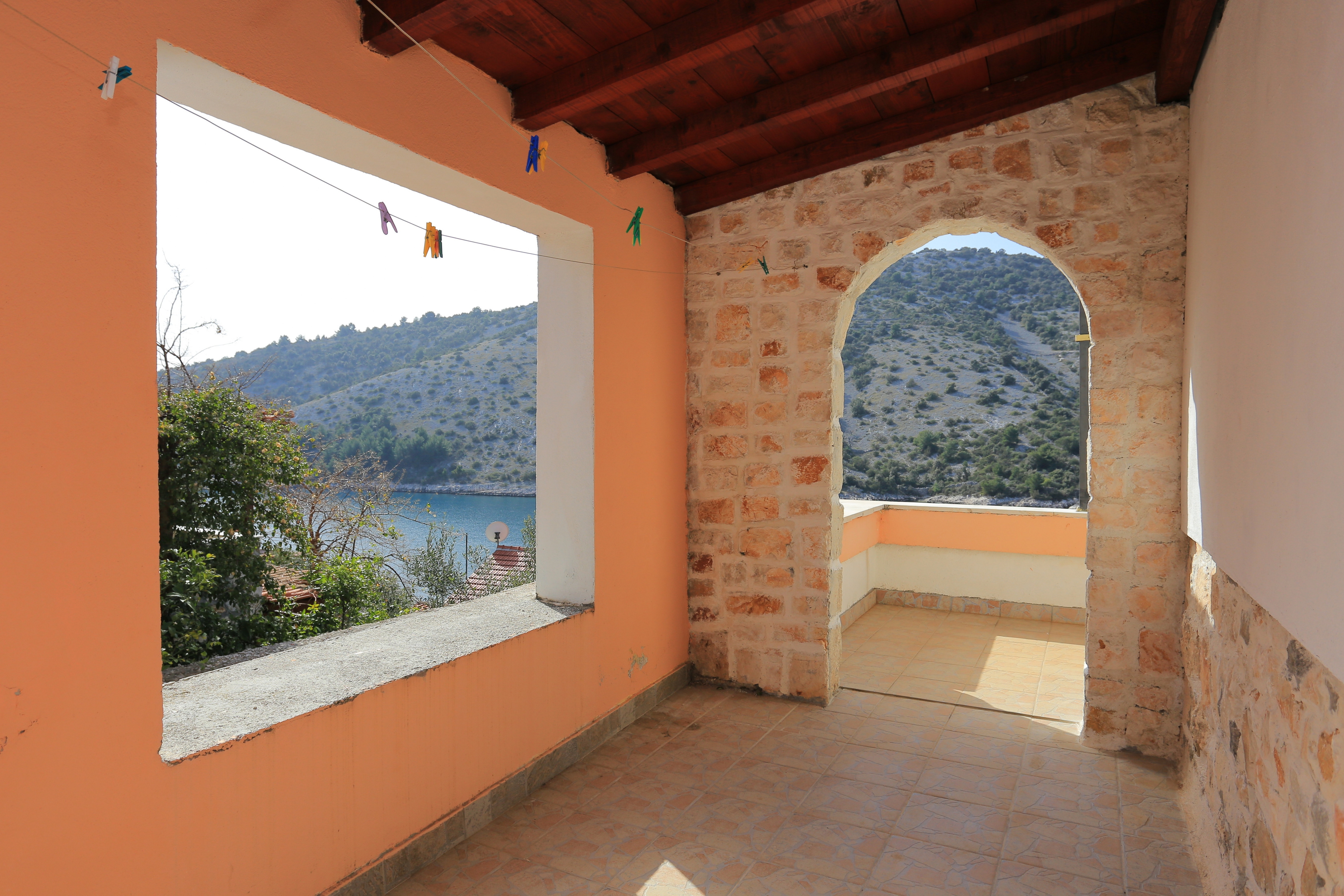 Three bedroom apartment near beach Vinišće, Trogir  A-a