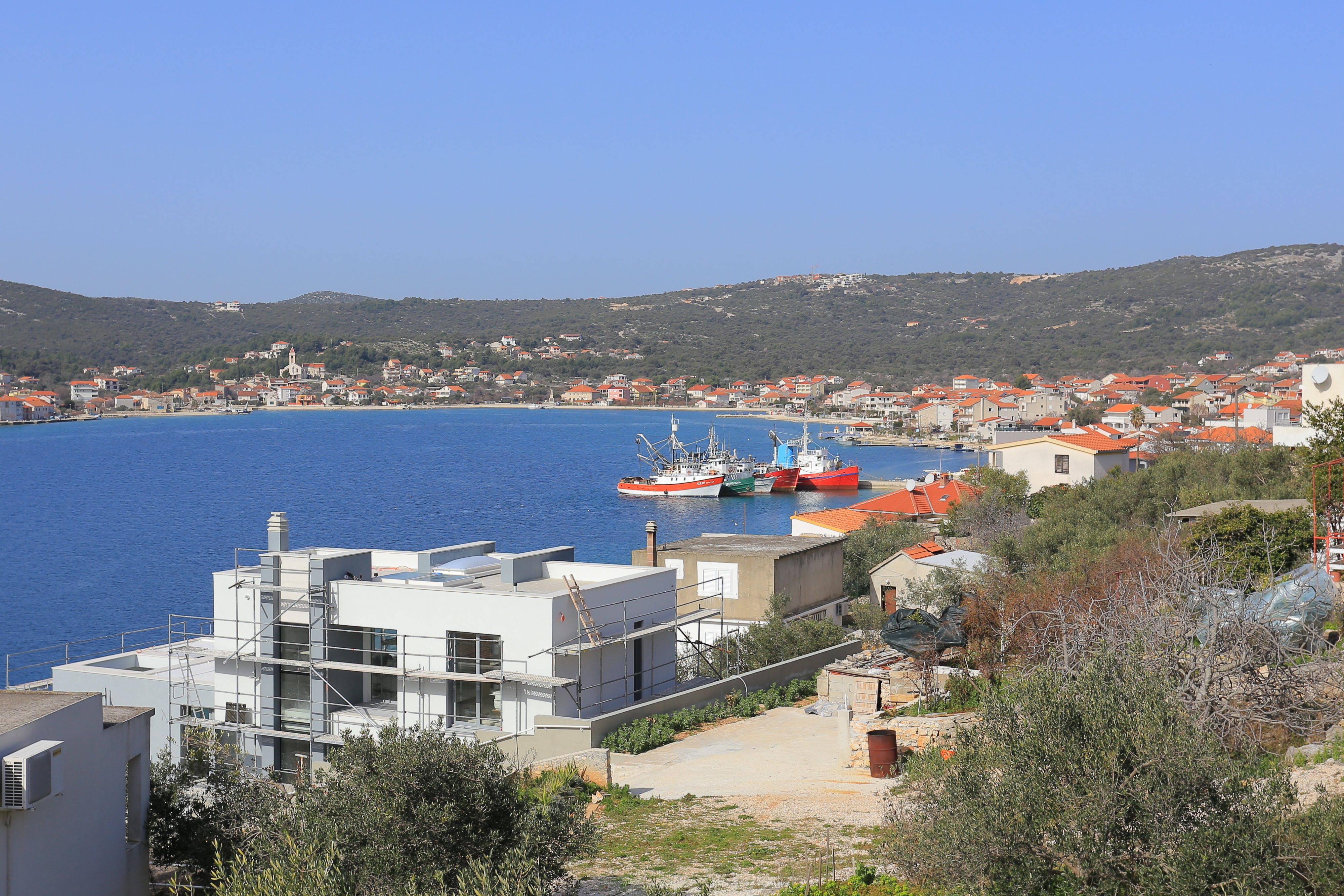 Three bedroom apartment near beach Vinišće, Trogir  A-a