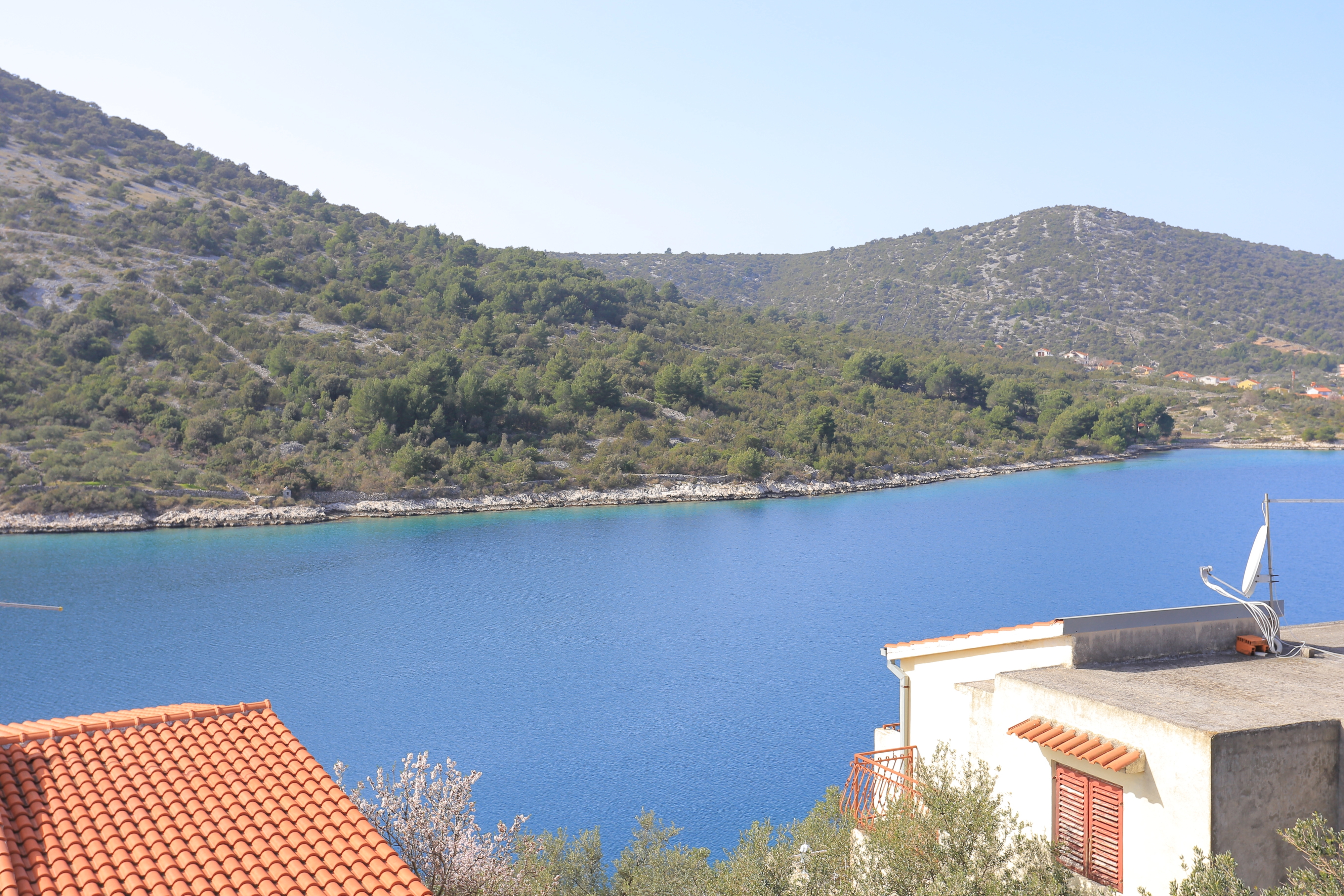 Three bedroom apartment near beach Vinišće, Trogir  A-a