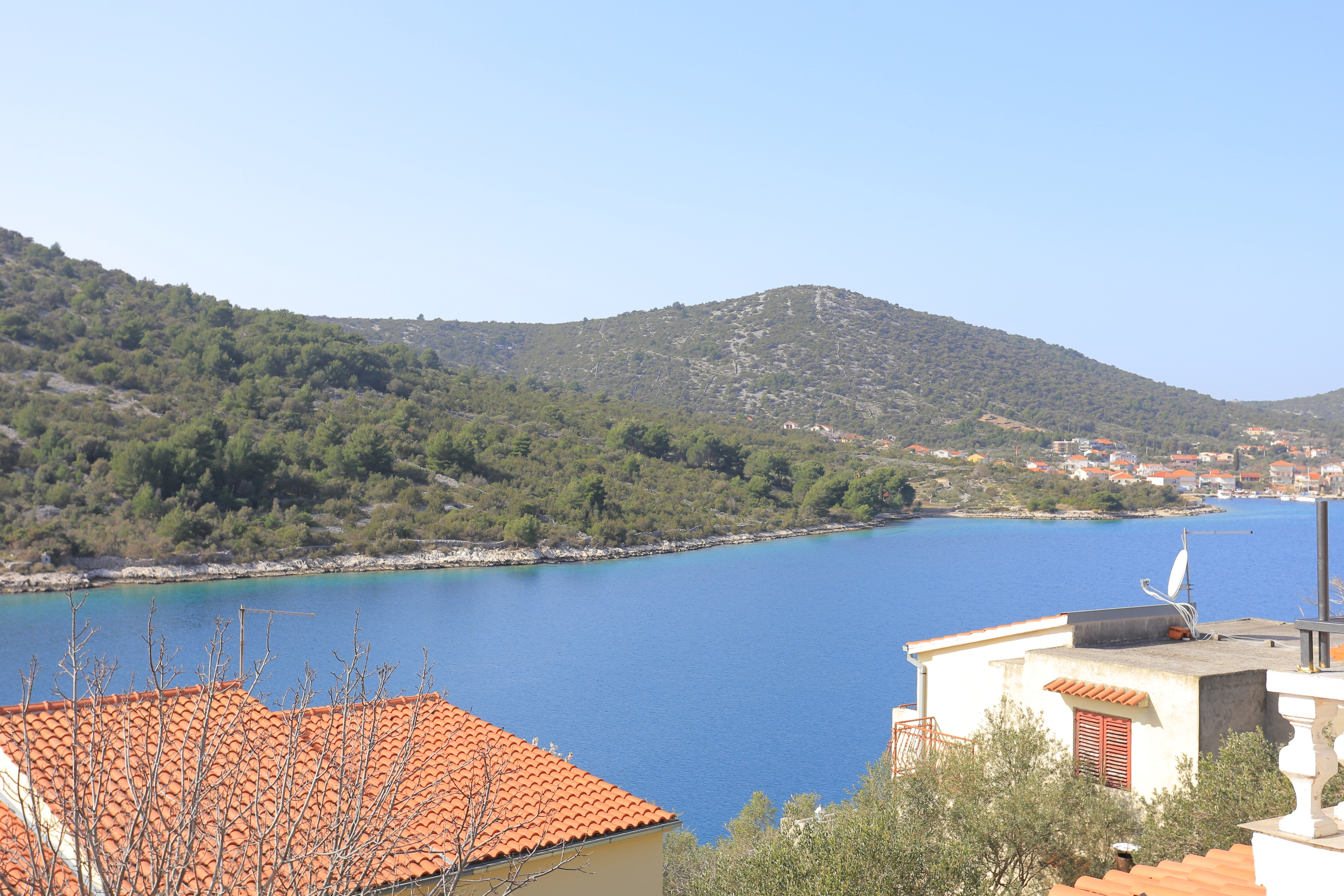 Three bedroom apartment near beach Vinišće, Trogir  A-a