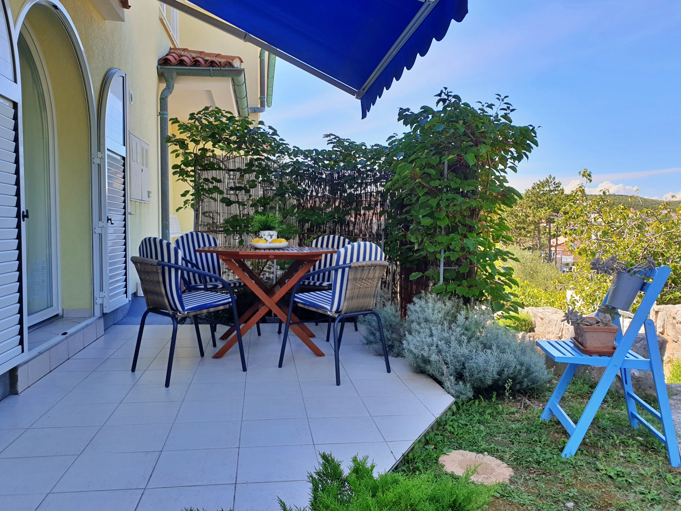 One bedroom apartment with terrace Šilo, Krk (A-18678-a) One bedroom apartment with terrace Šilo, Krk (A-18678-a)