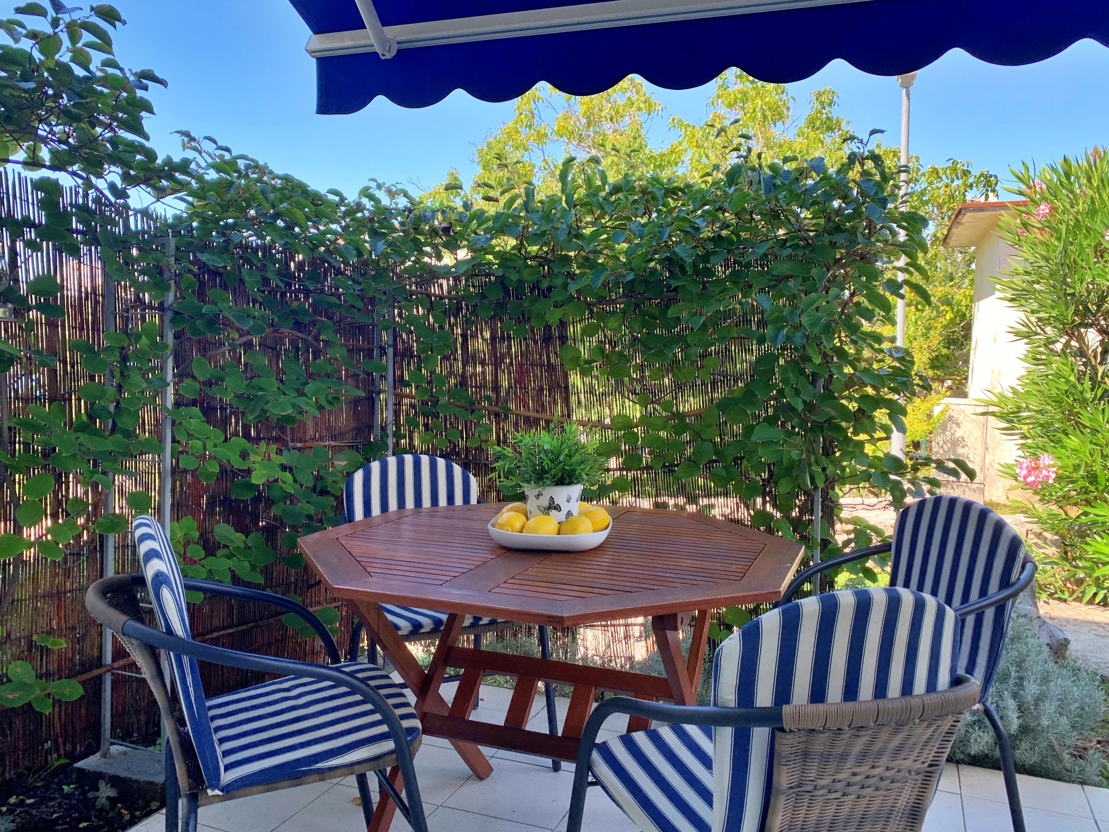One bedroom apartment with terrace Šilo, Krk  A-a
