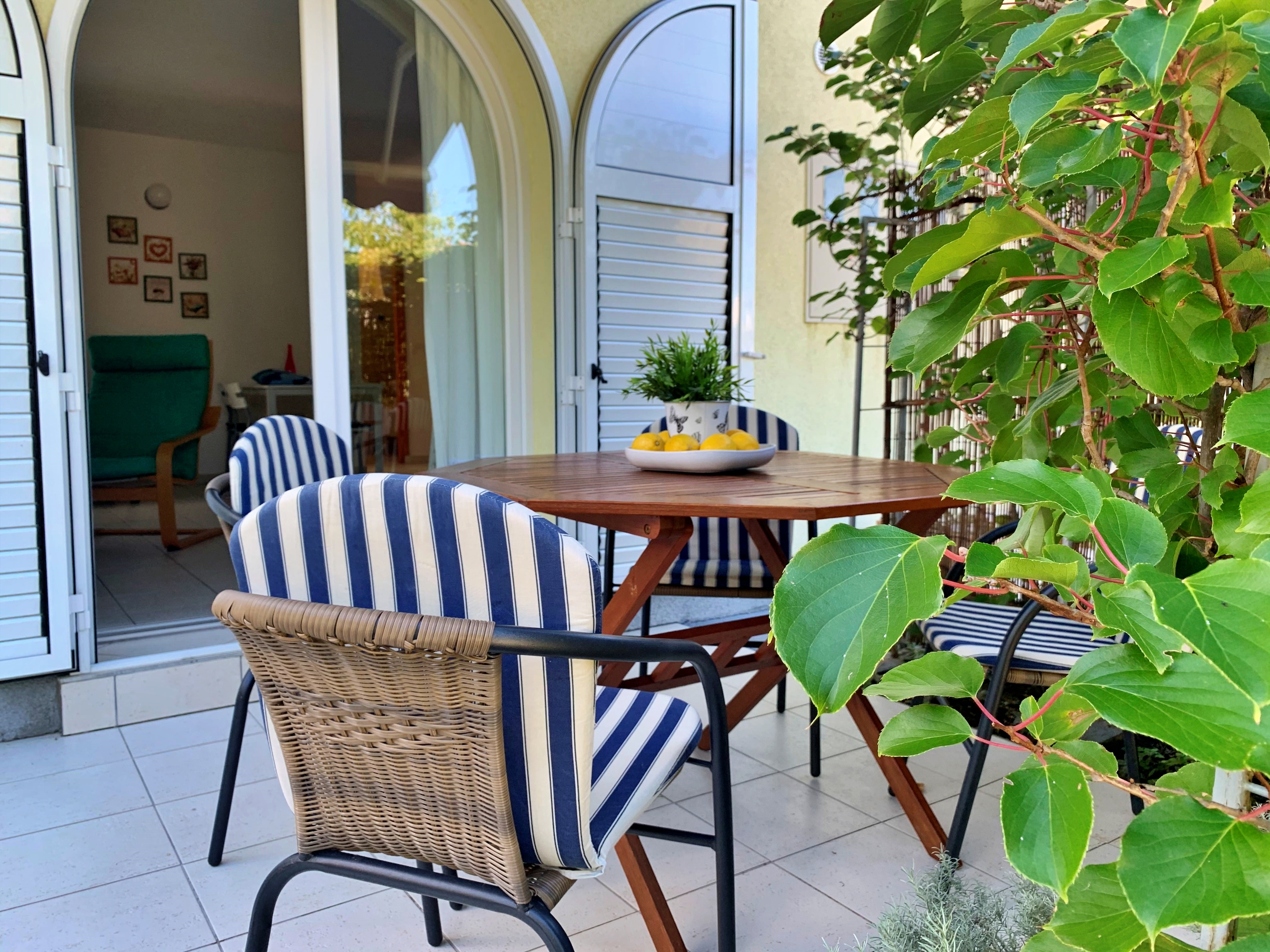 One bedroom apartment with terrace Šilo, Krk  A-a
