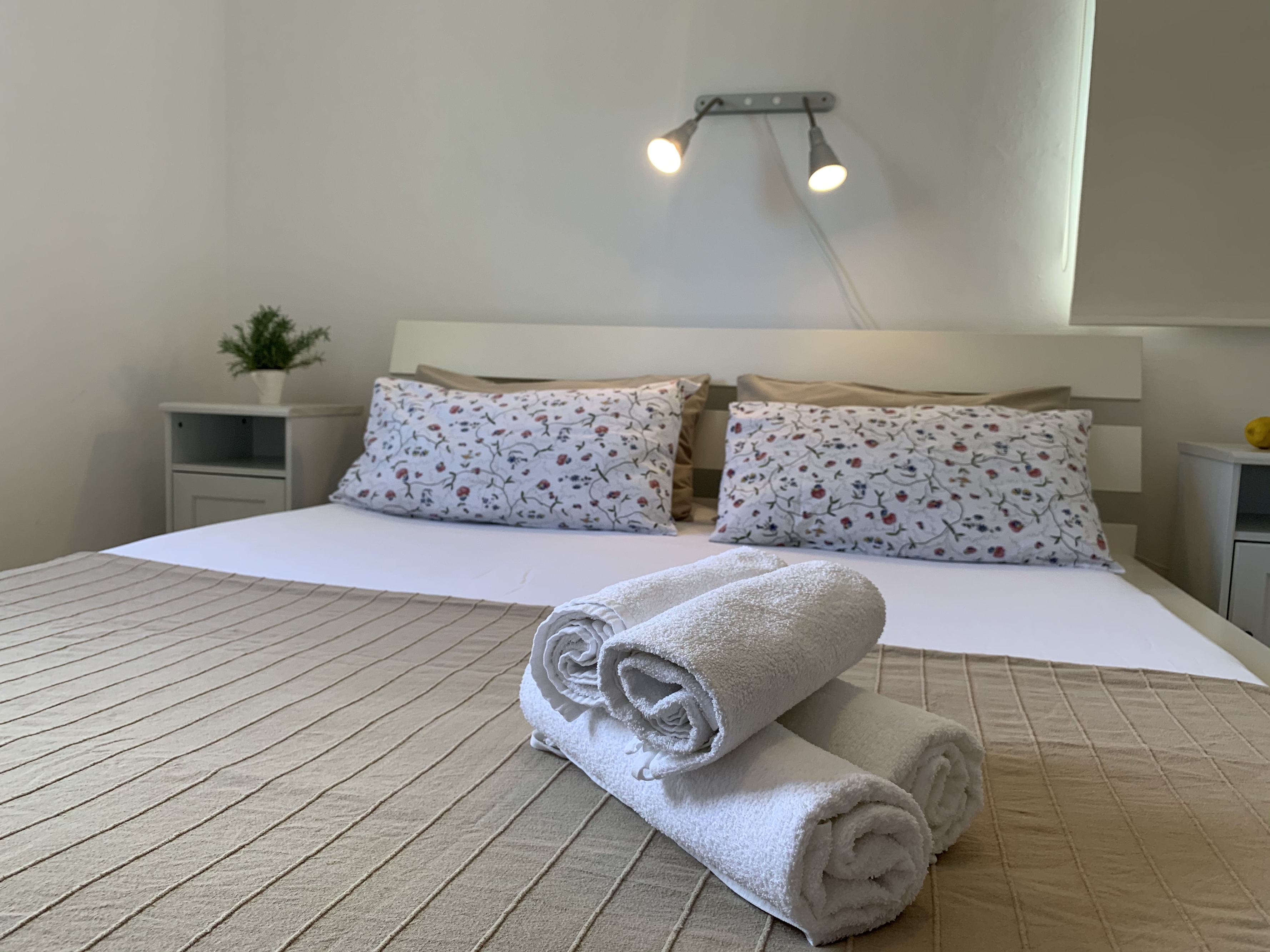 Two bedroom apartment with terrace Šilo, Krk  A-b