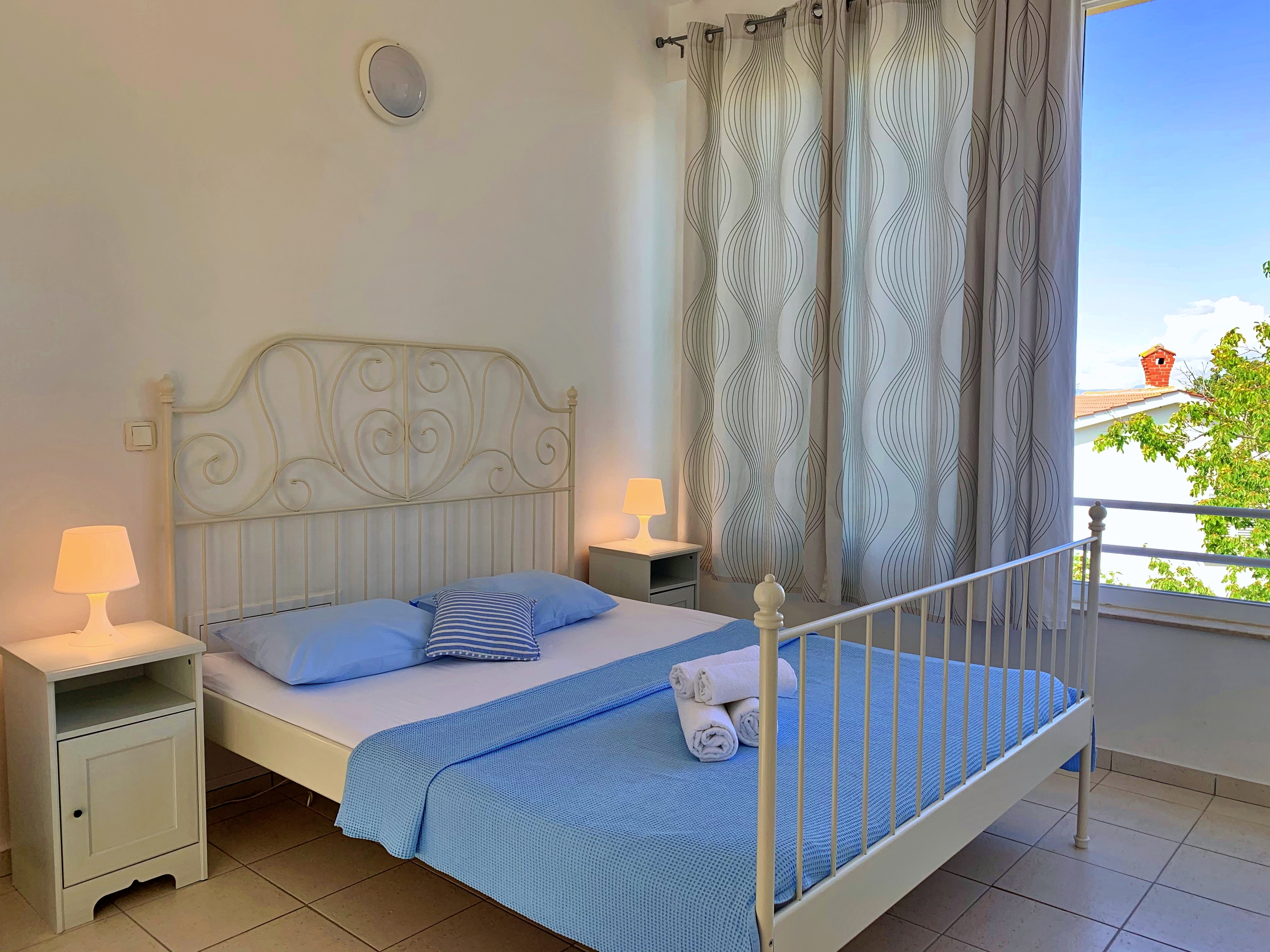 Two bedroom apartment with terrace Šilo, Krk  A-b