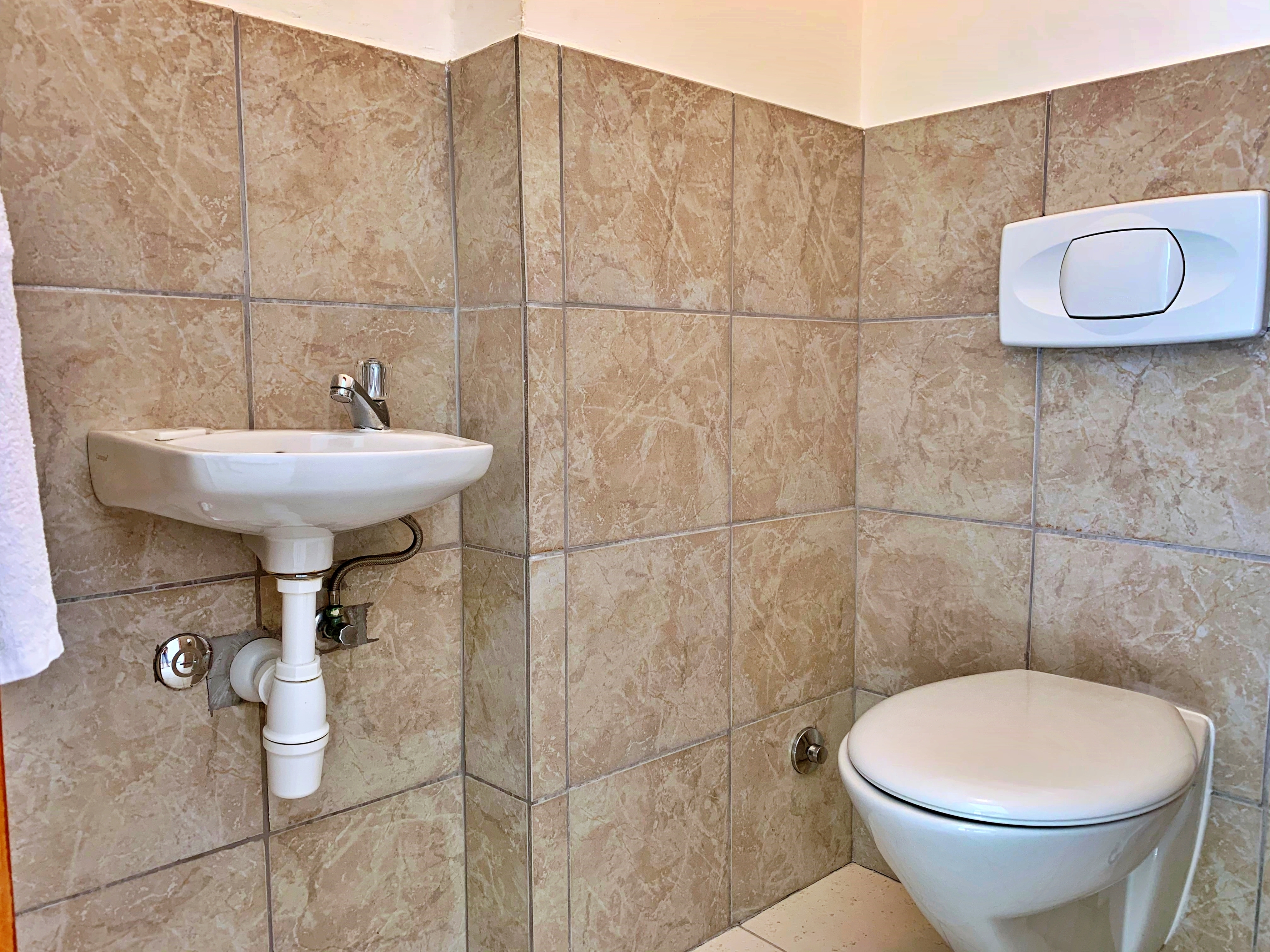 Two bedroom apartment with terrace and sea view Šilo, Krk  A-c