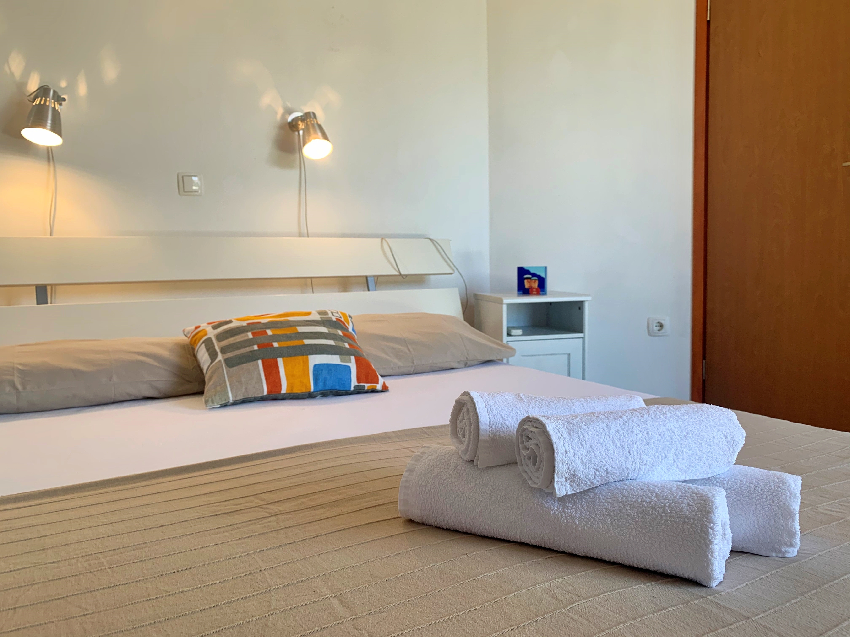 Two bedroom apartment with terrace and sea view Šilo, Krk  A-c