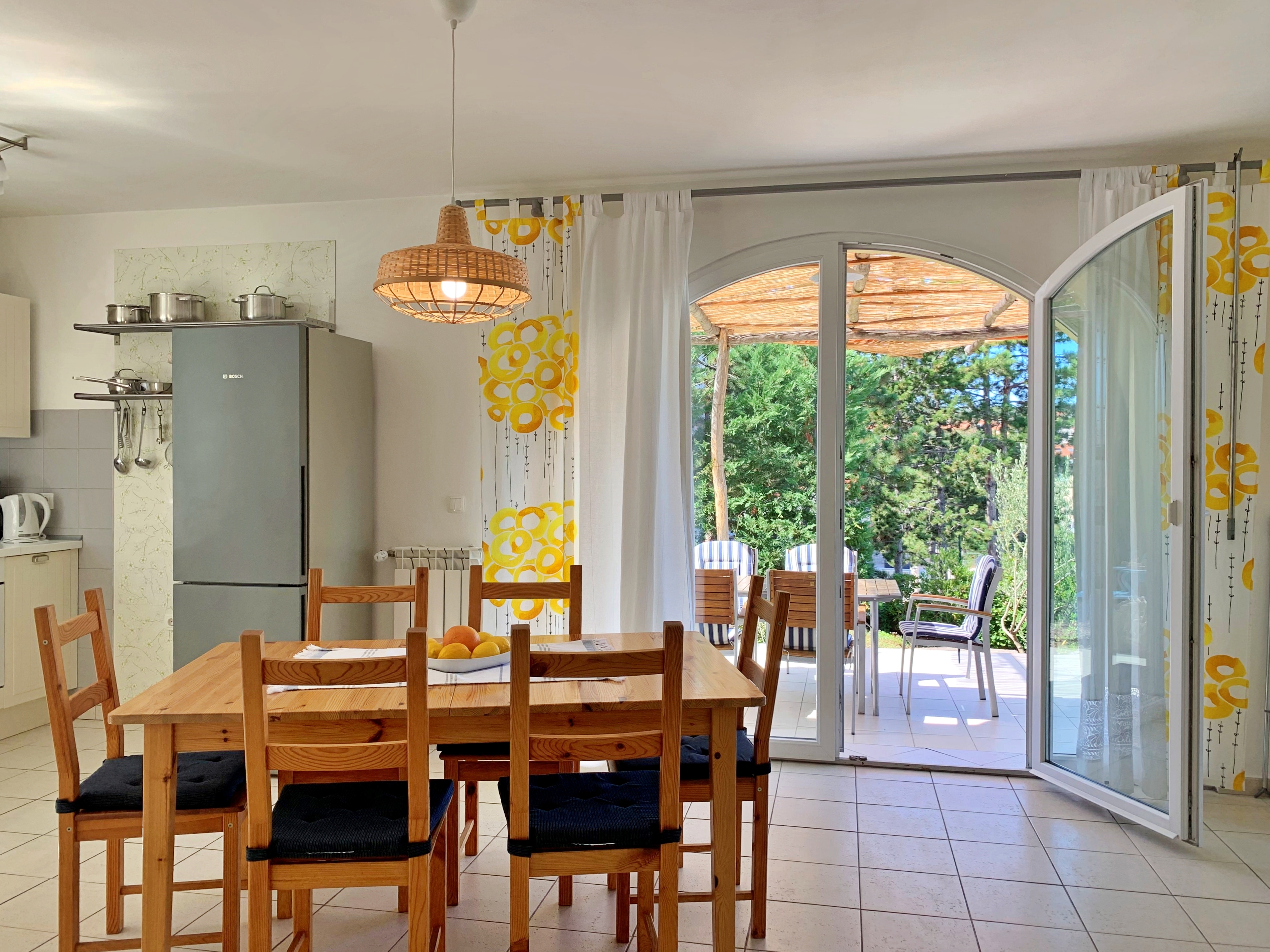 Two bedroom apartment with terrace and sea view Šilo, Krk  A-c